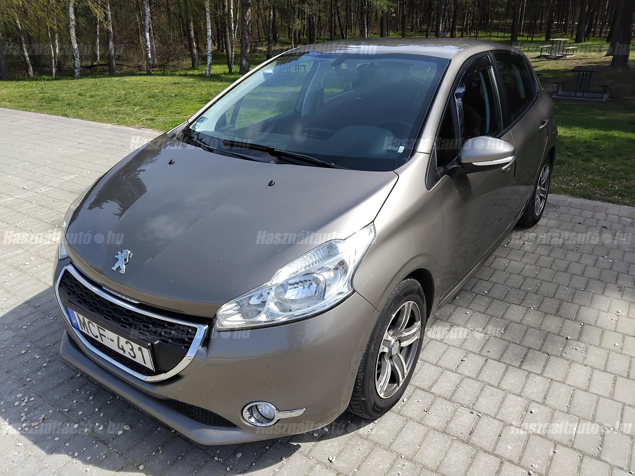 PEUGEOT 208 2012/12 - 1