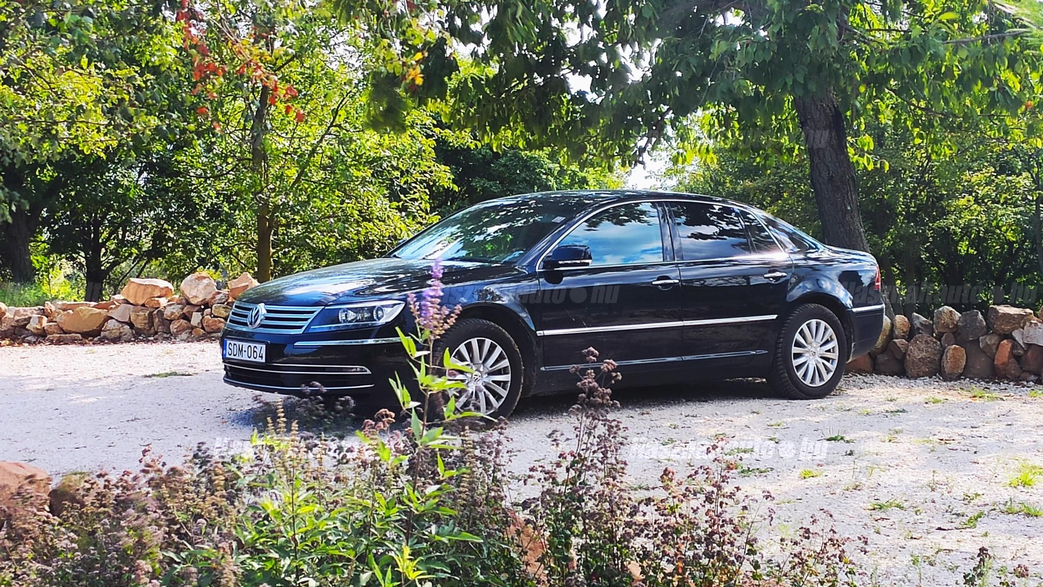 VOLKSWAGEN PHAETON 2014/6 - 1