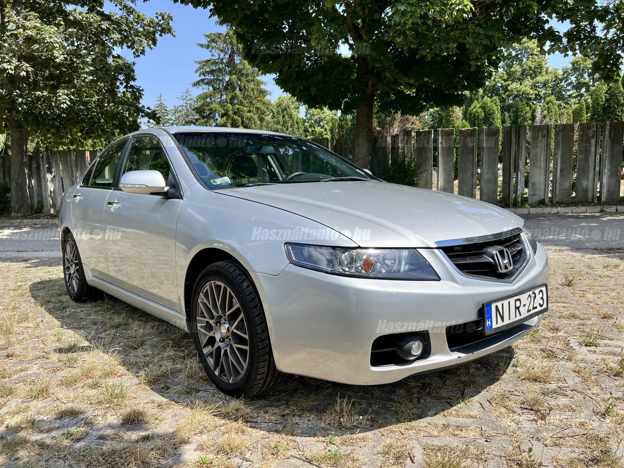 HONDA ACCORD 2003 - 1