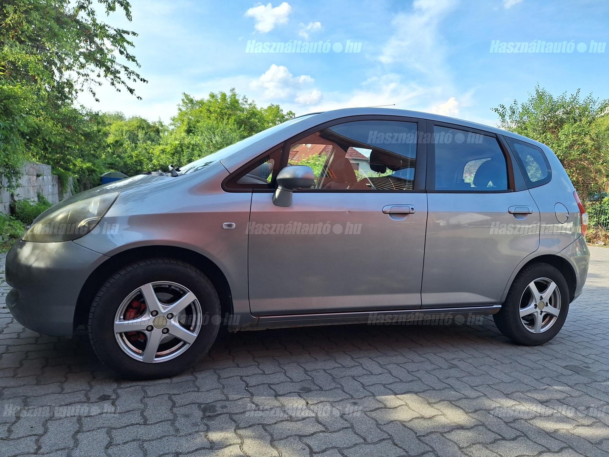HONDA JAZZ 2004/9 - 1