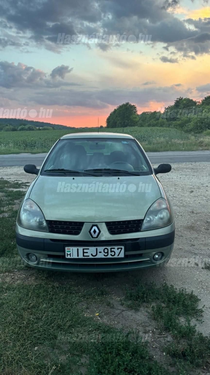RENAULT CLIO 2003/8 - 1