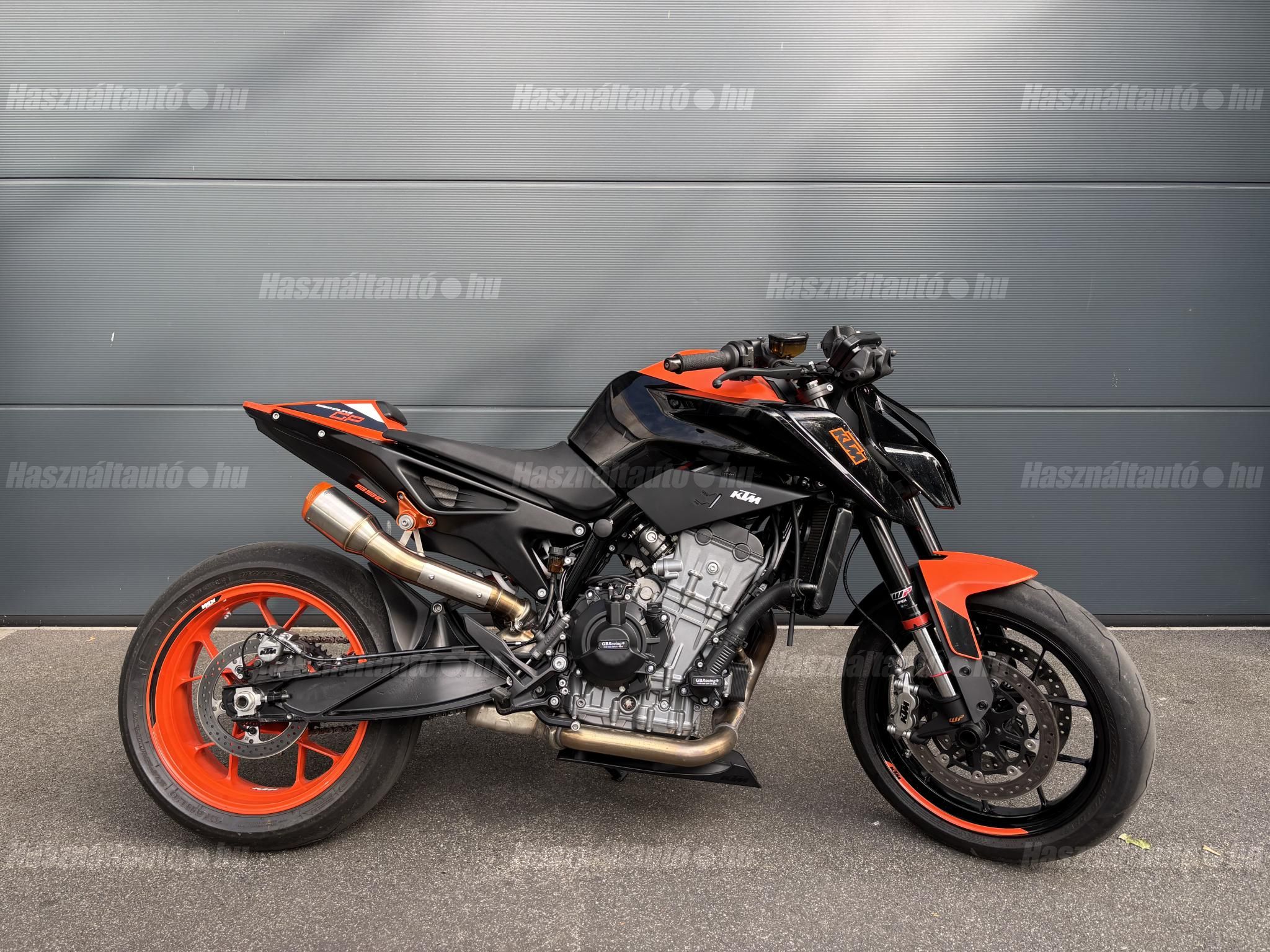 KTM 890 DUKE 2021/9 - 1