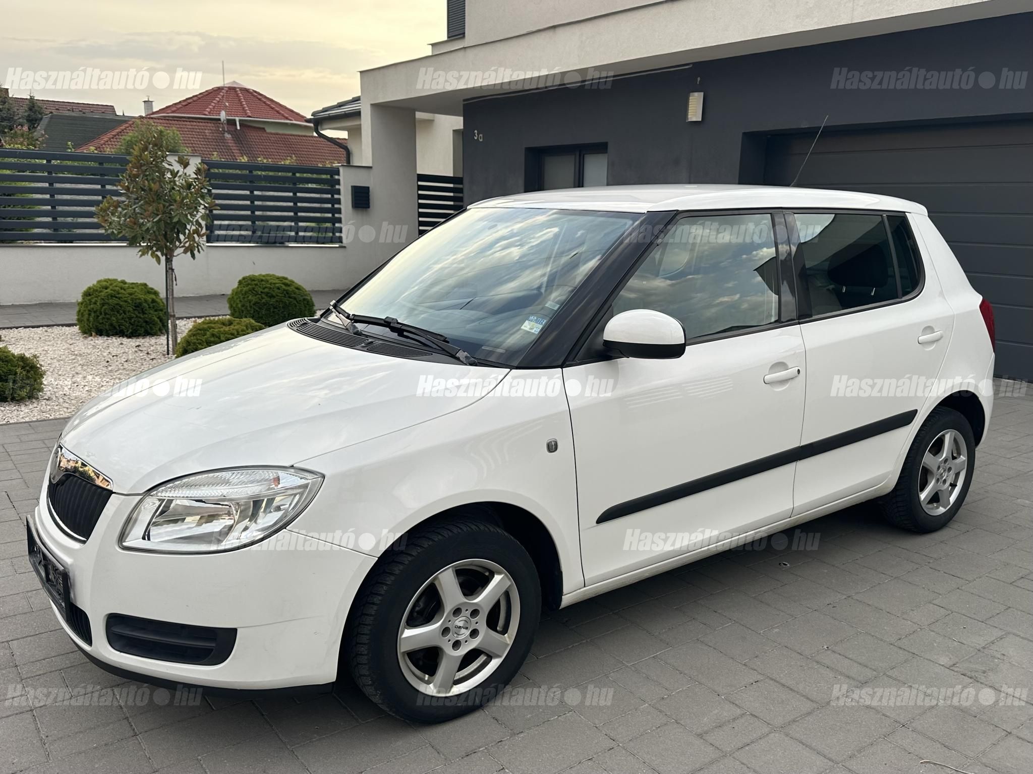 SKODA FABIA 2009/11 - 1