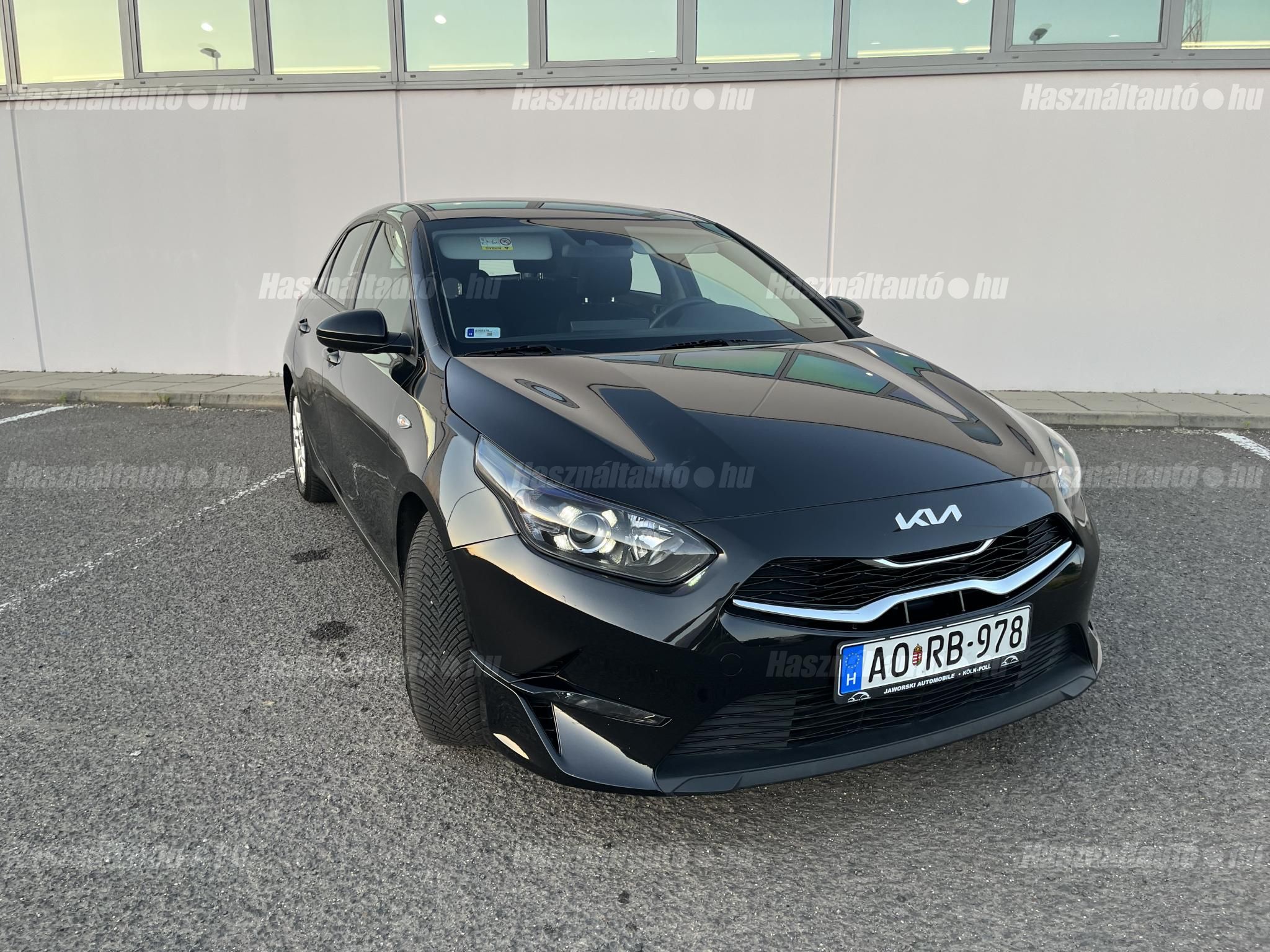 KIA CEE'D 2022/7 - 1