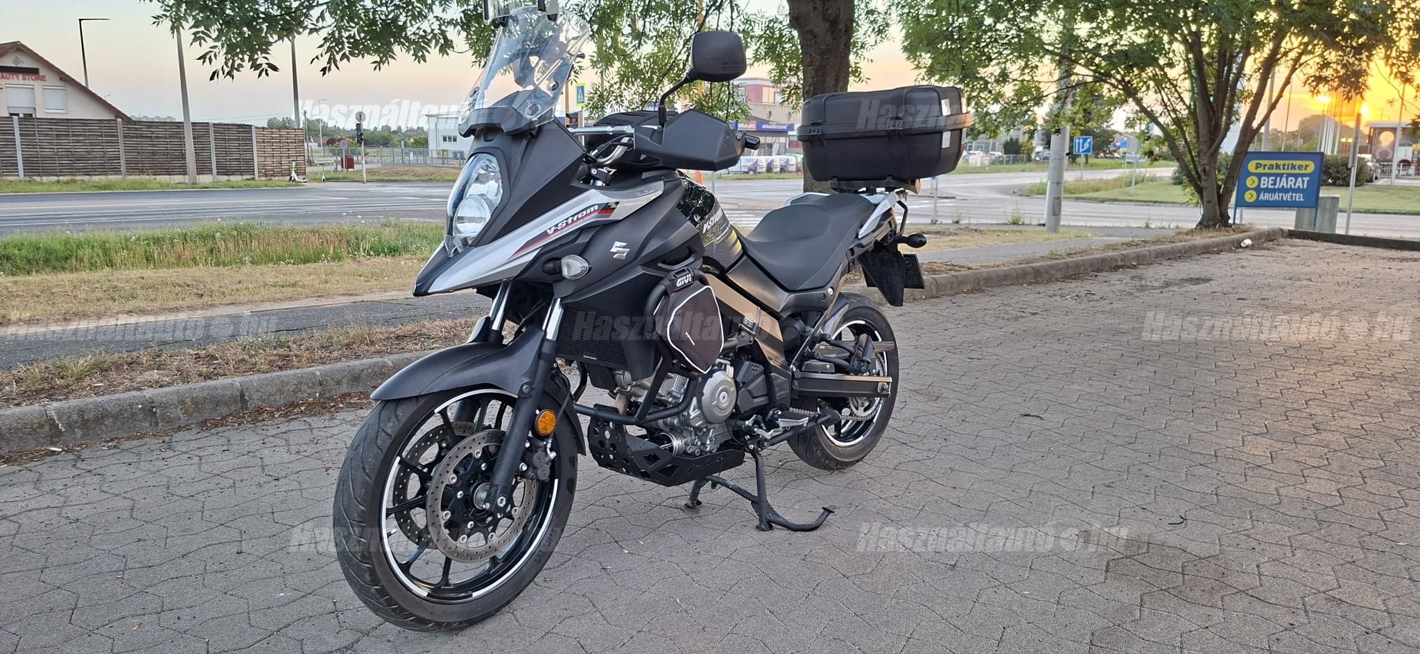 SUZUKI DL 650 2017/10 - 1