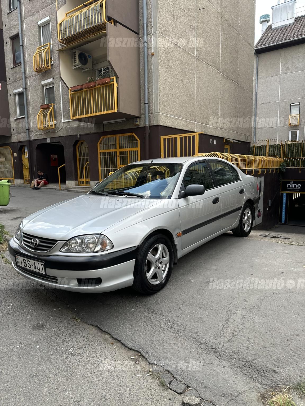 TOYOTA AVENSIS 2001/8 - 1