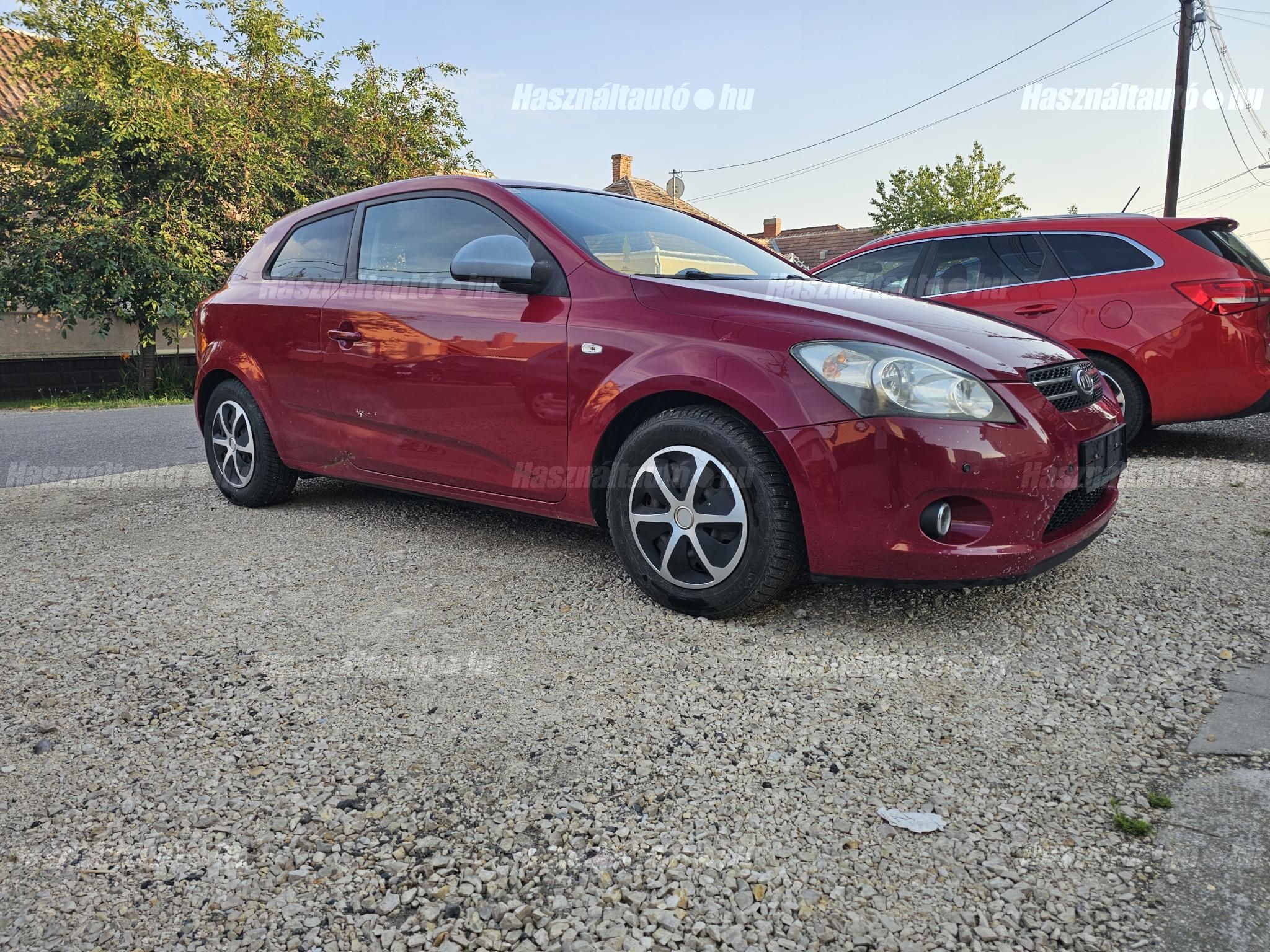KIA PRO CEE'D 2008/6 - 1