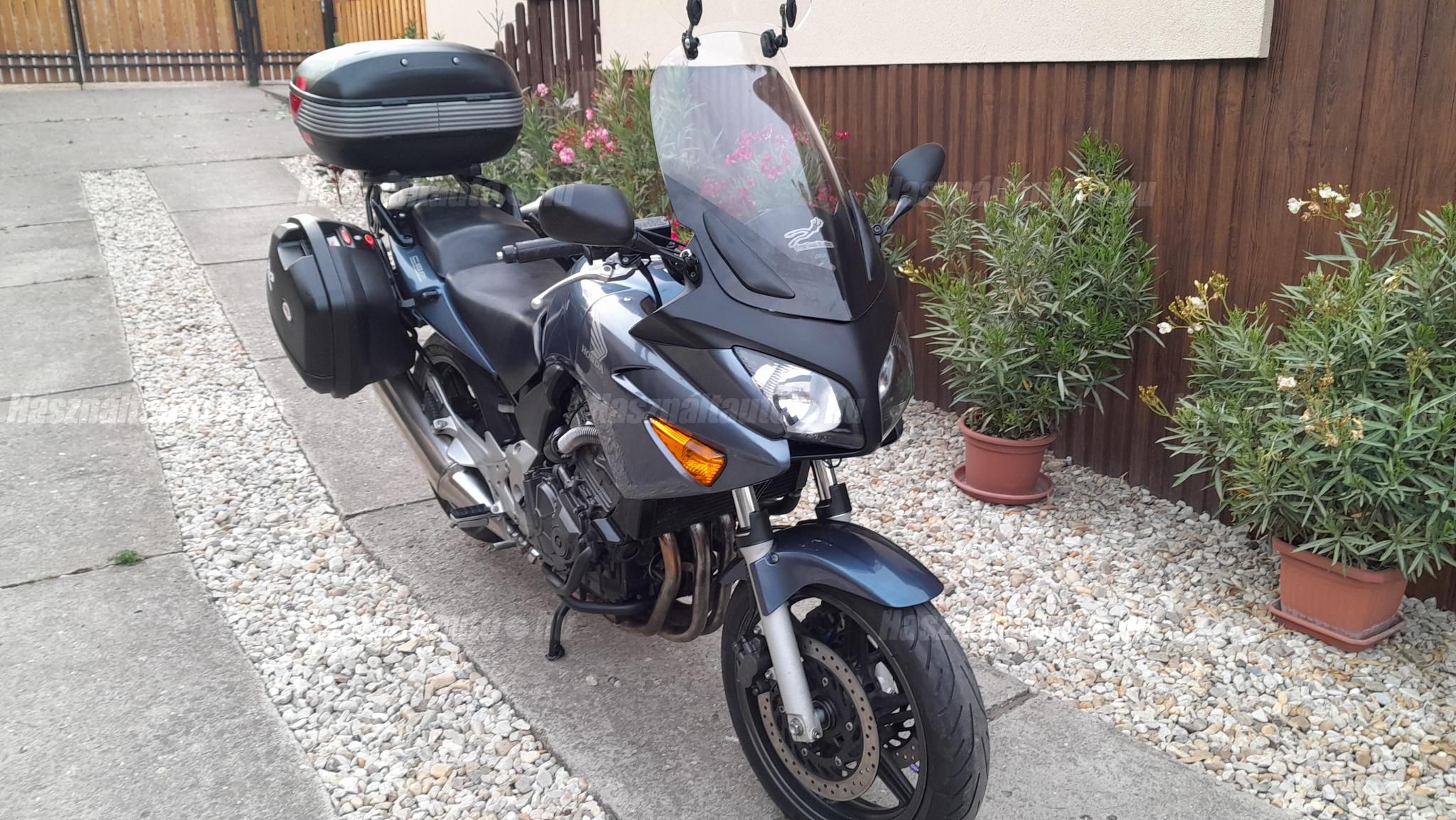 HONDA CBF 600 2004/4 - 1