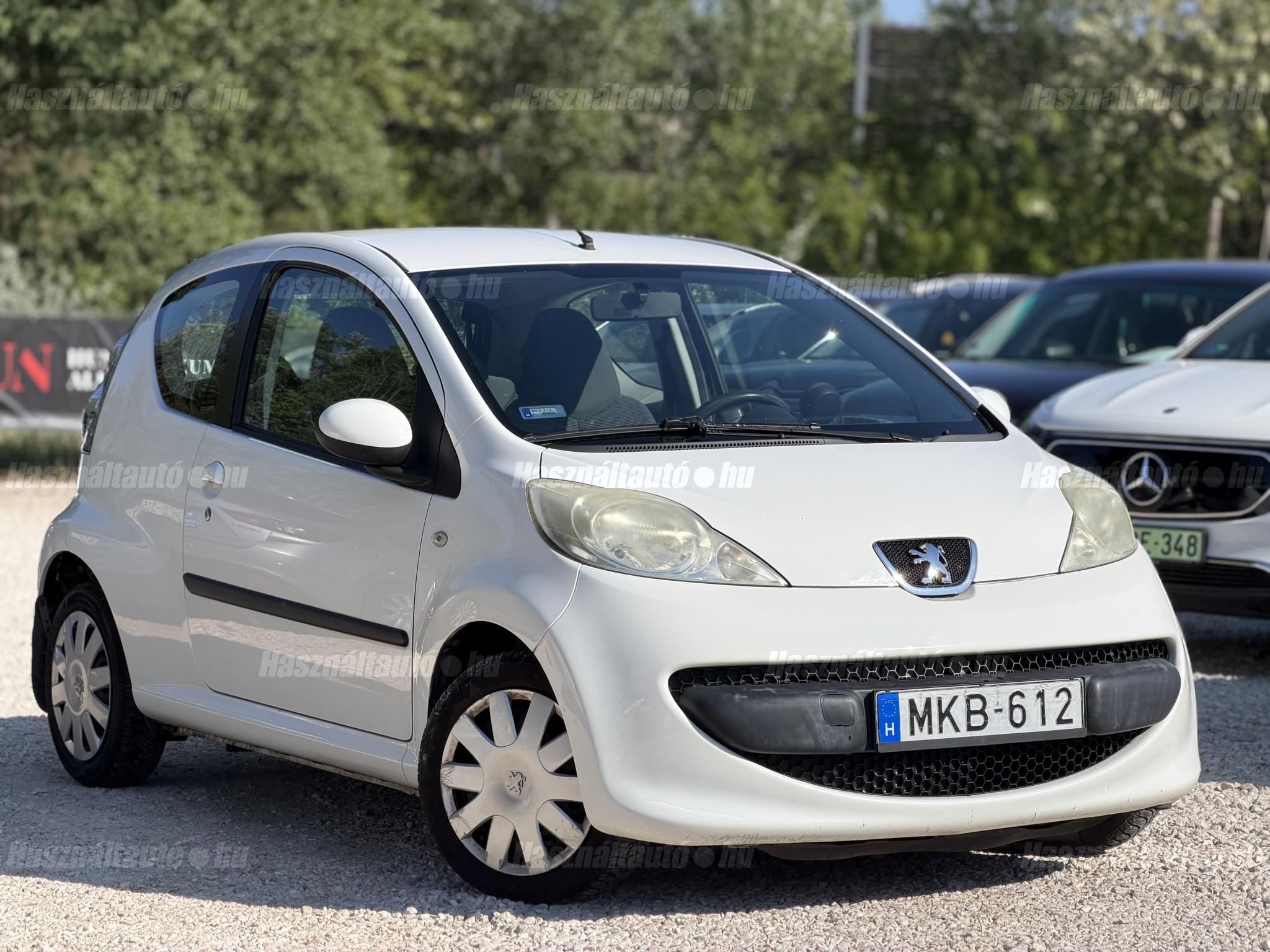 PEUGEOT 107 2008/4 - 1