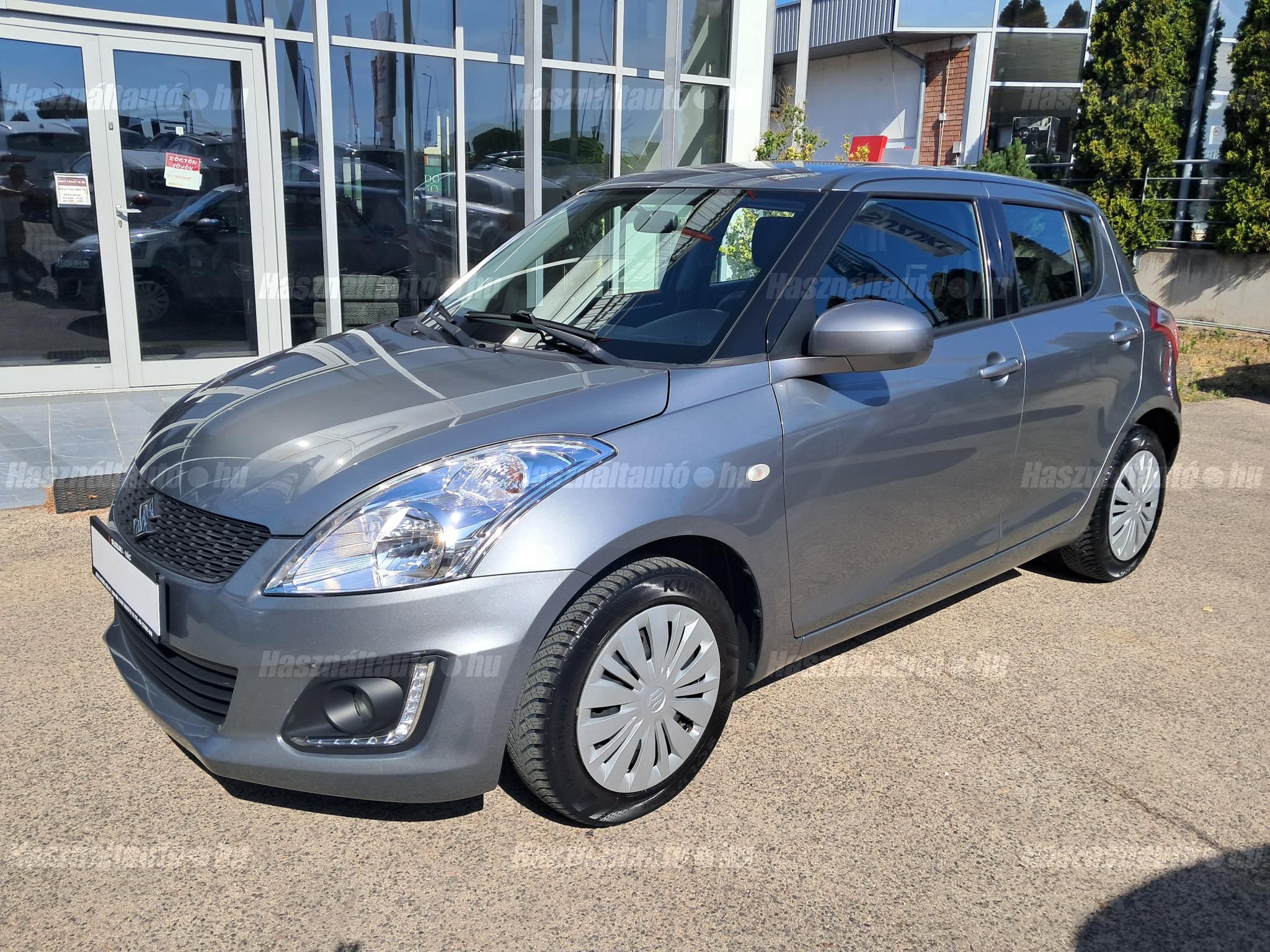 SUZUKI SWIFT 2015/10 - 1