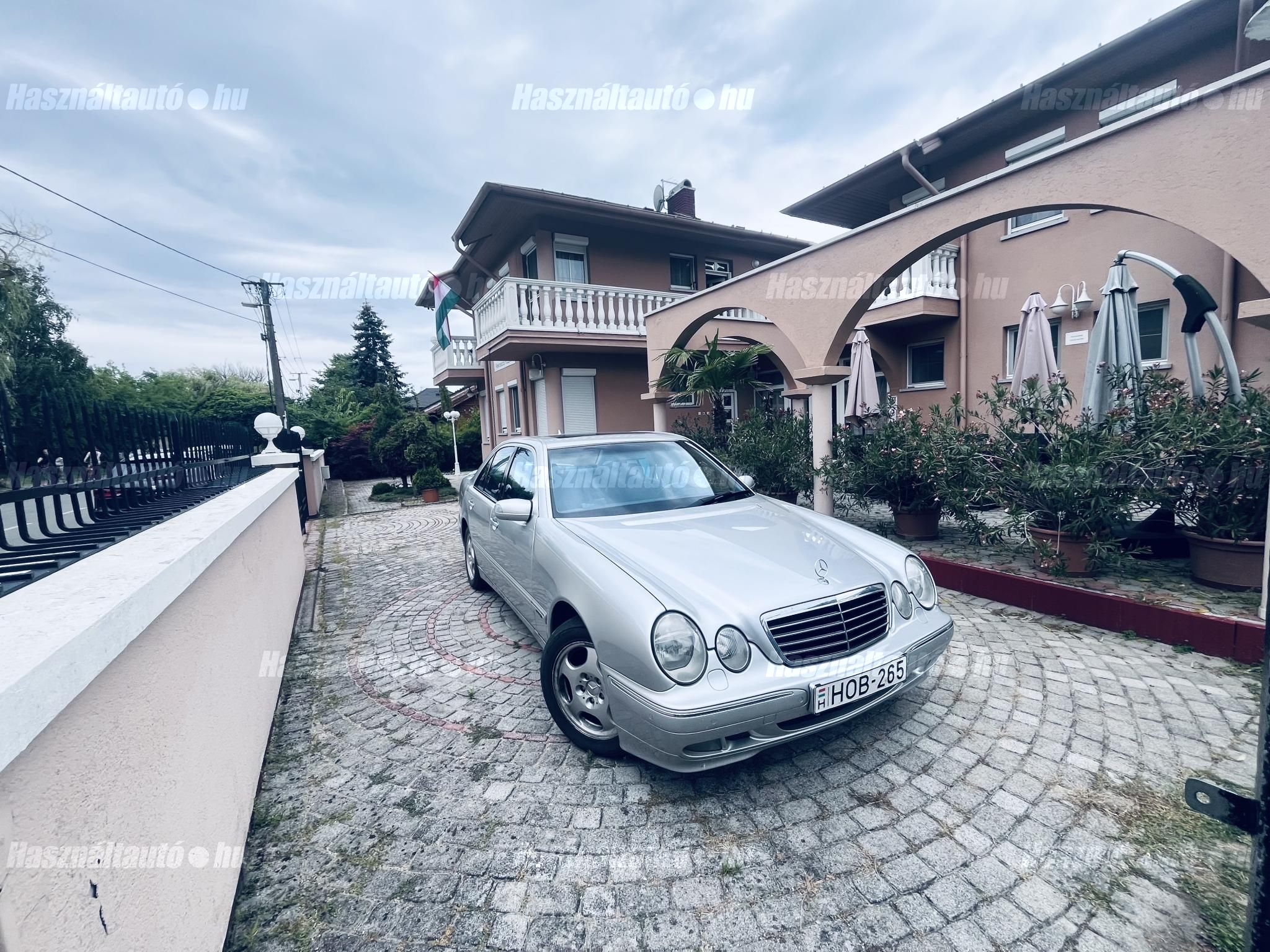 MERCEDES-BENZ E 320 2000/11 - 1