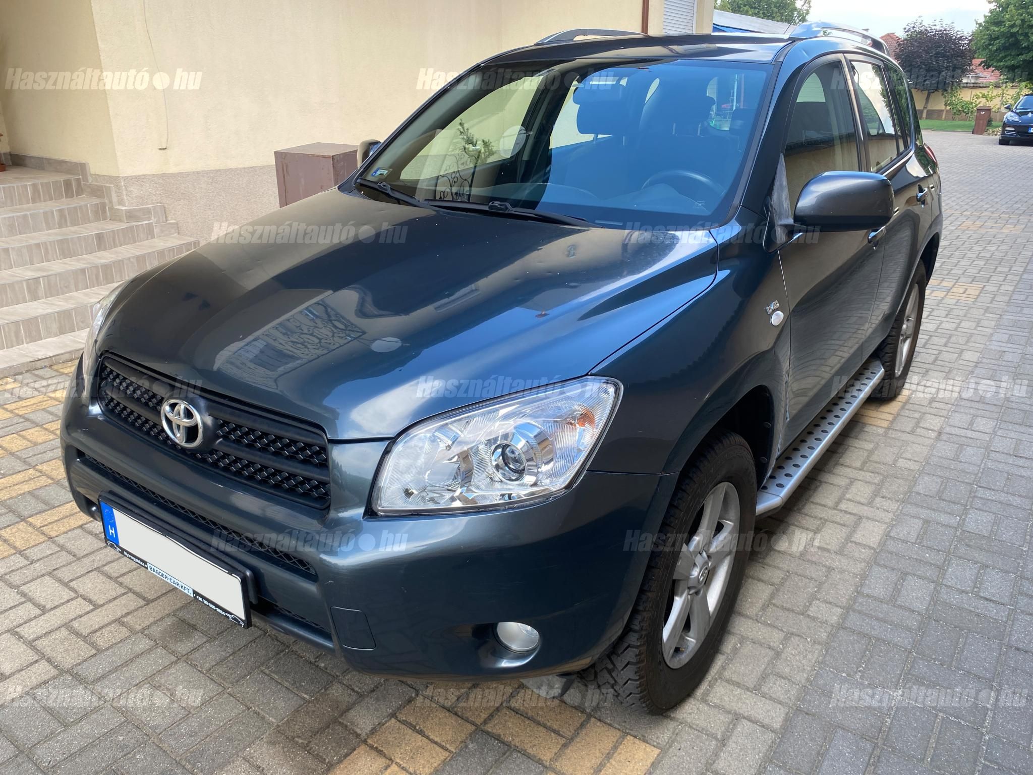 TOYOTA RAV 4 2006/6 - 1