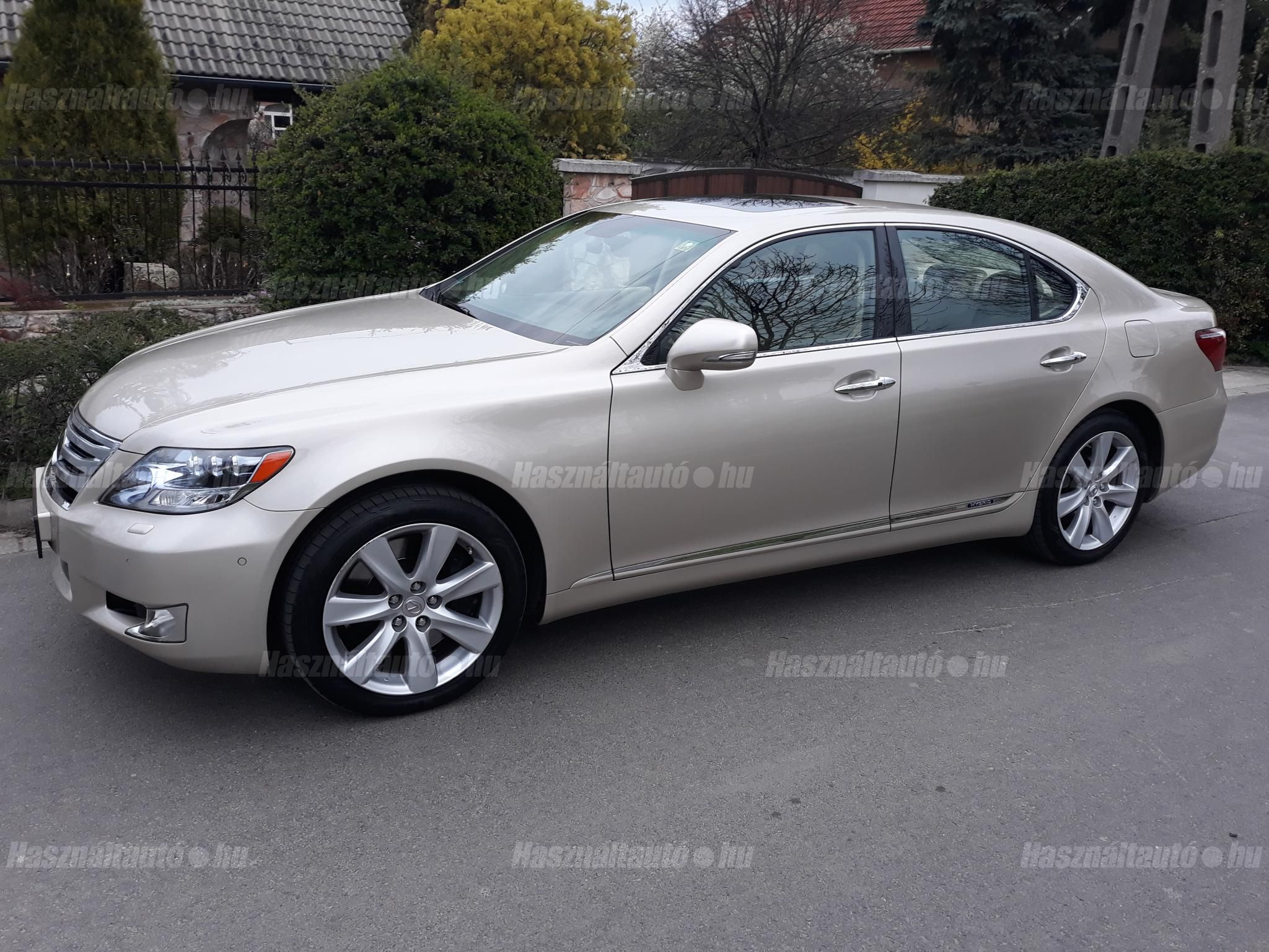 LEXUS LS 2010/7 - 1