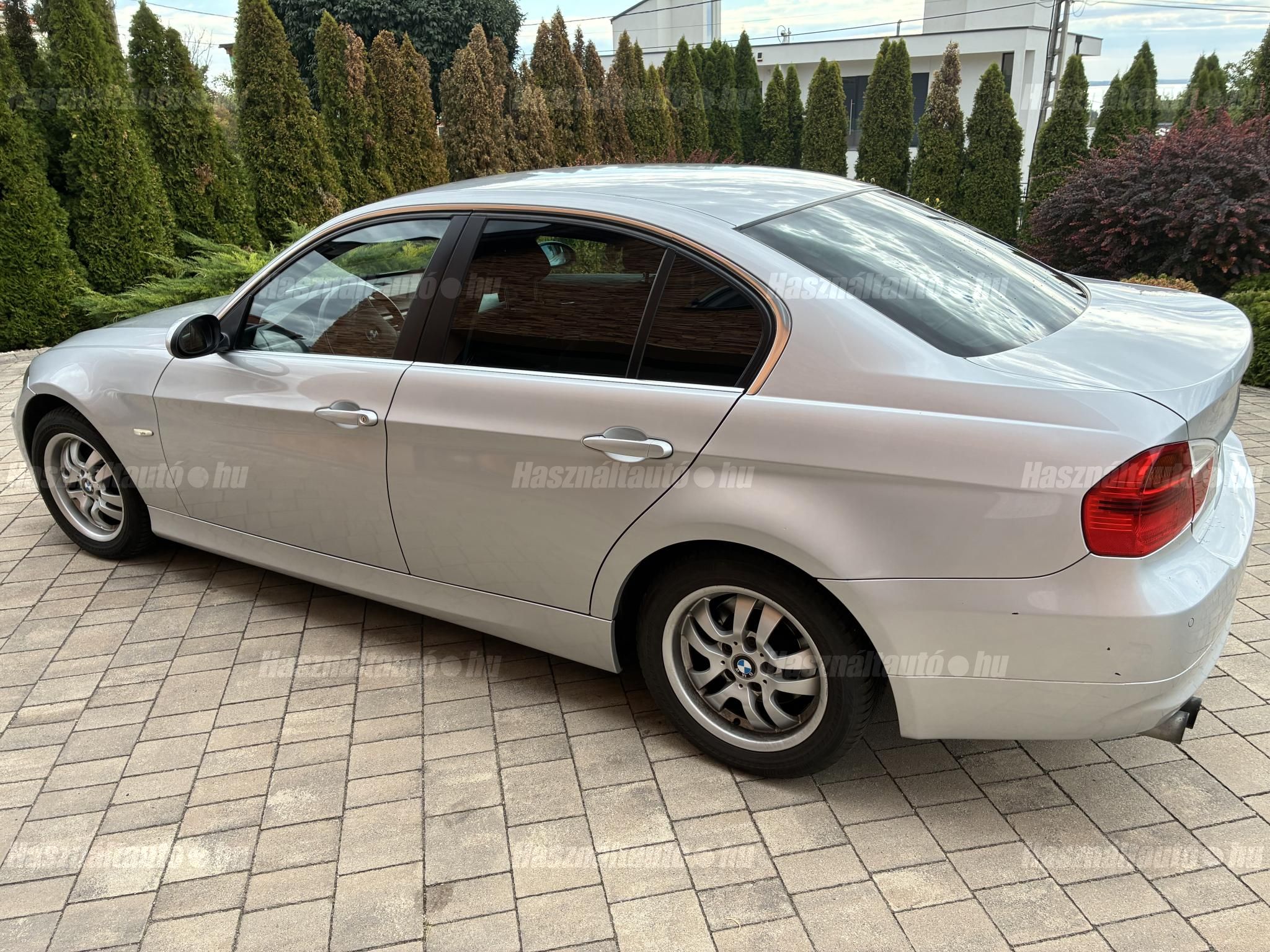 BMW 325 2008/7 - 1