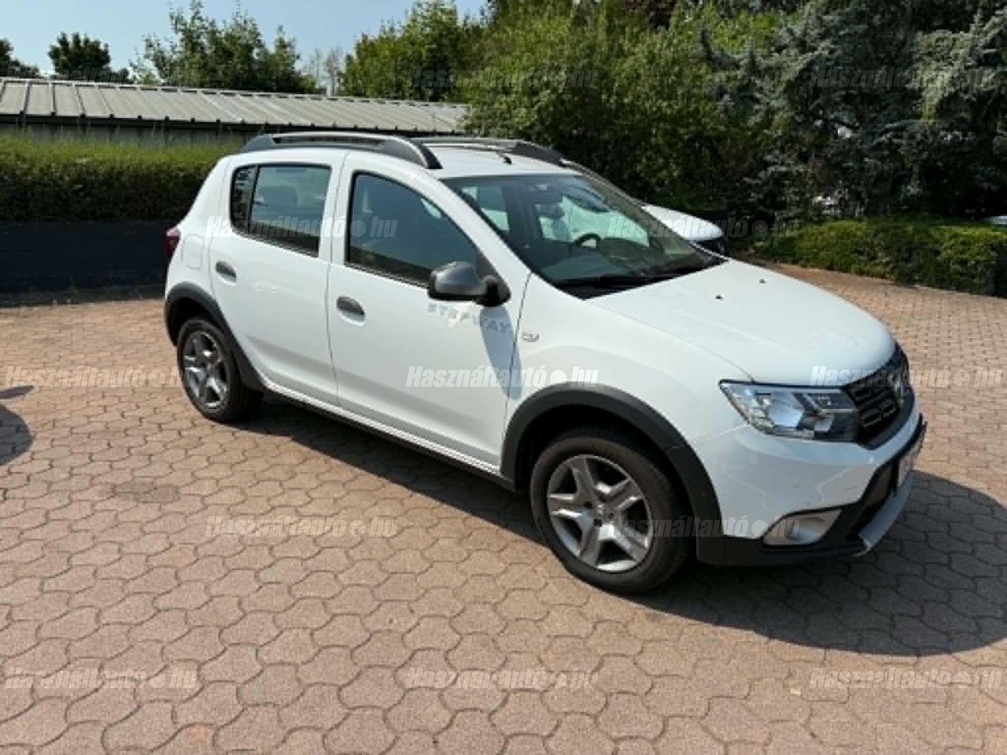 DACIA SANDERO 2018/12 - 1