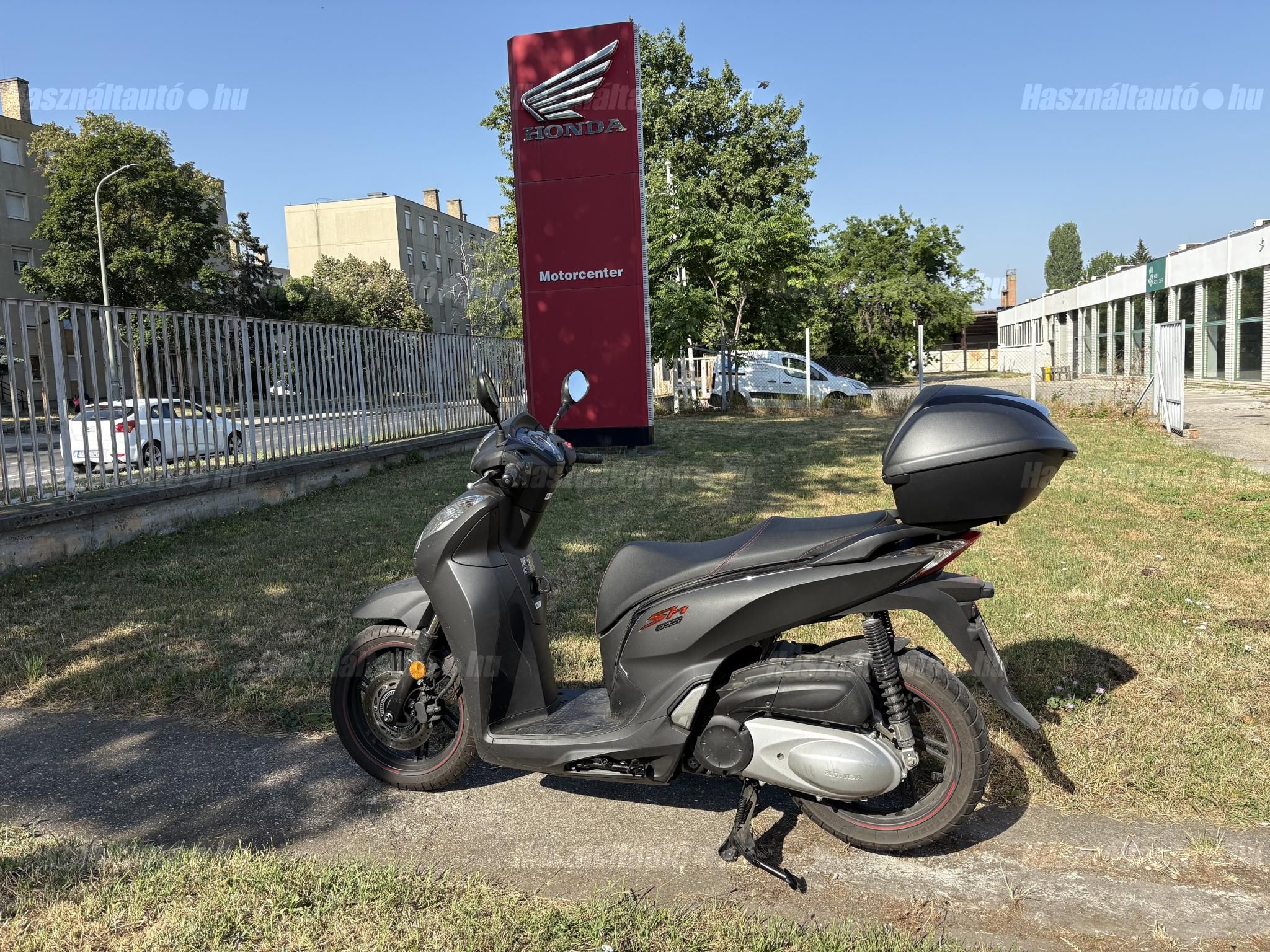 HONDA SH 300 2017 - 1