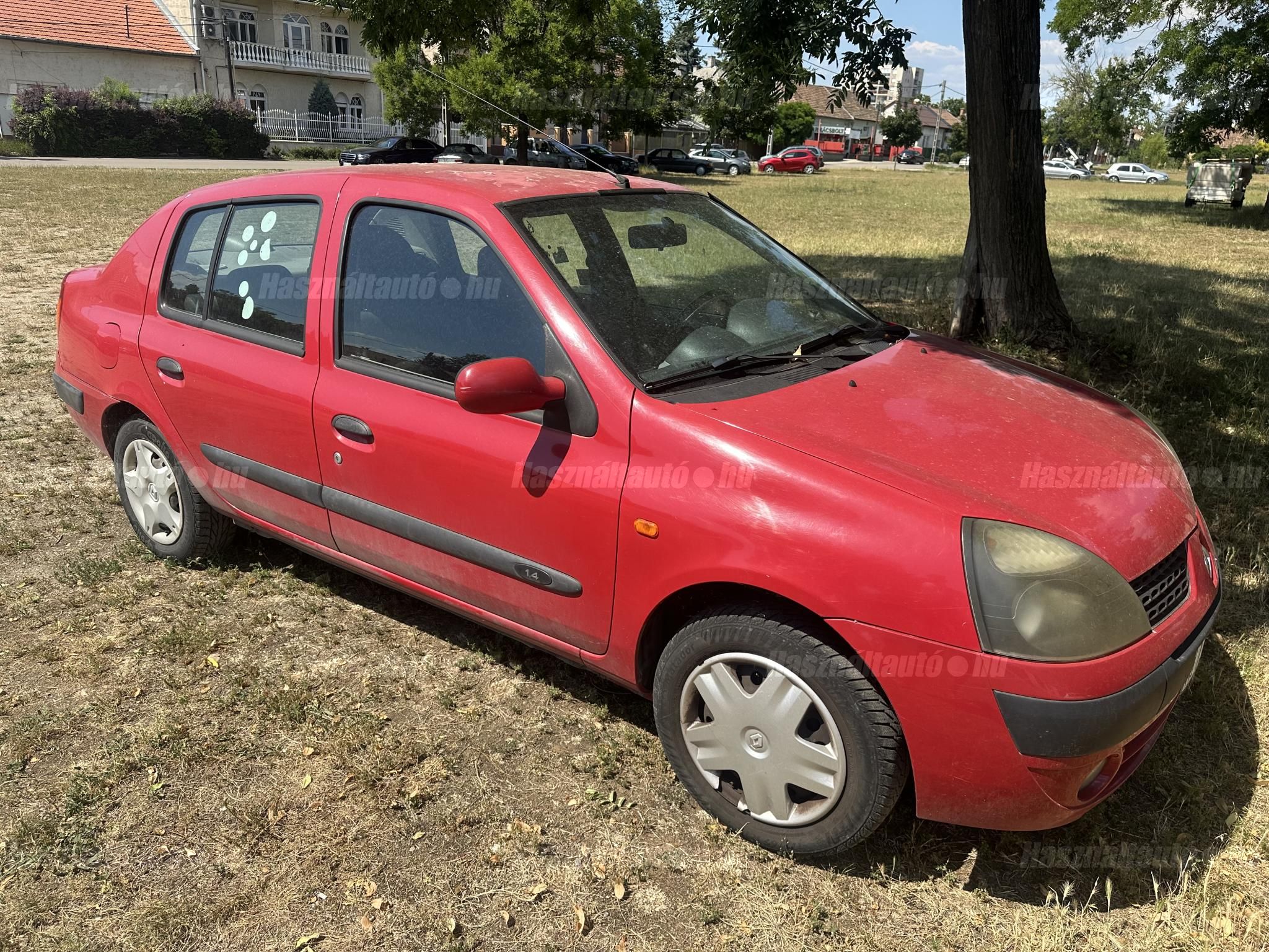 RENAULT THALIA 2003/7 - 1