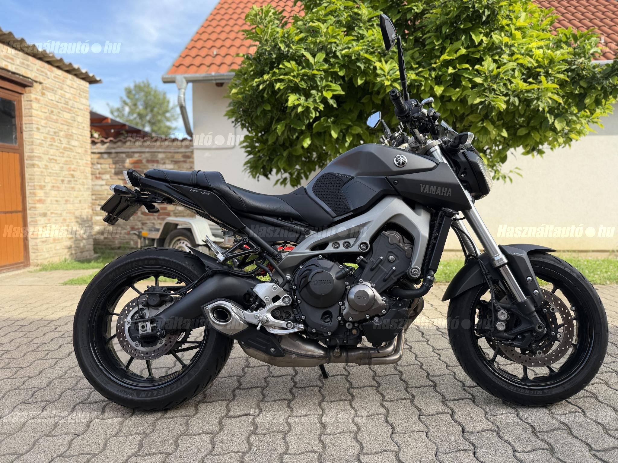 YAMAHA MT-09 2014/8 - 1