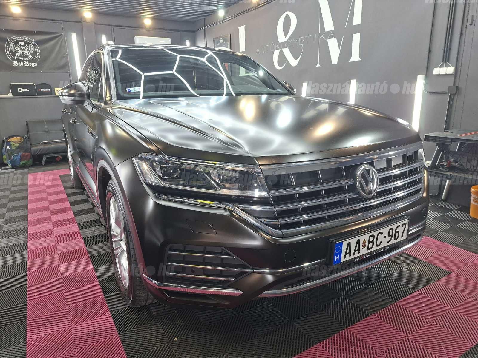 VOLKSWAGEN TOUAREG 2019/1 - 1