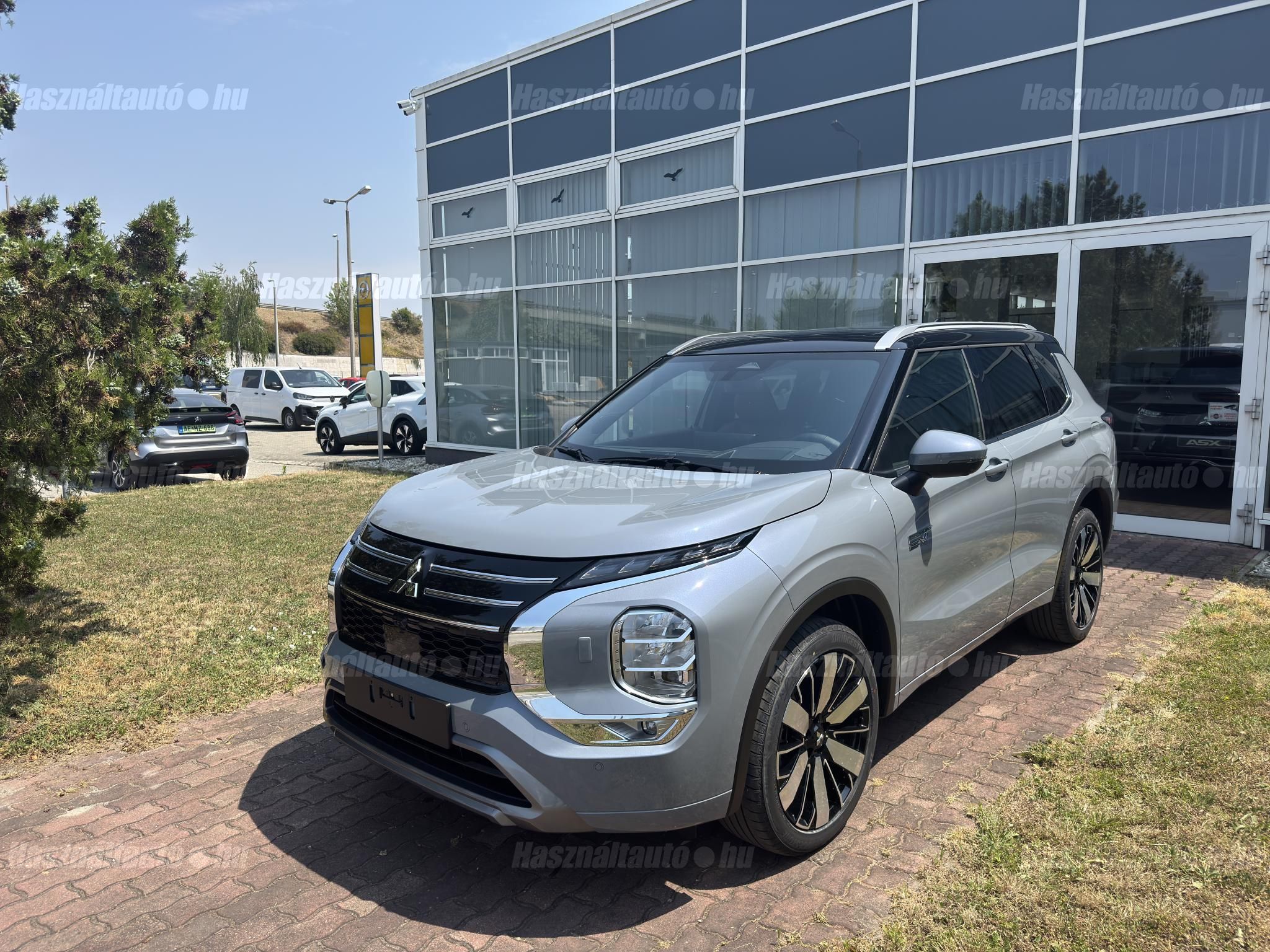 MITSUBISHI OUTLANDER 2026 - 1