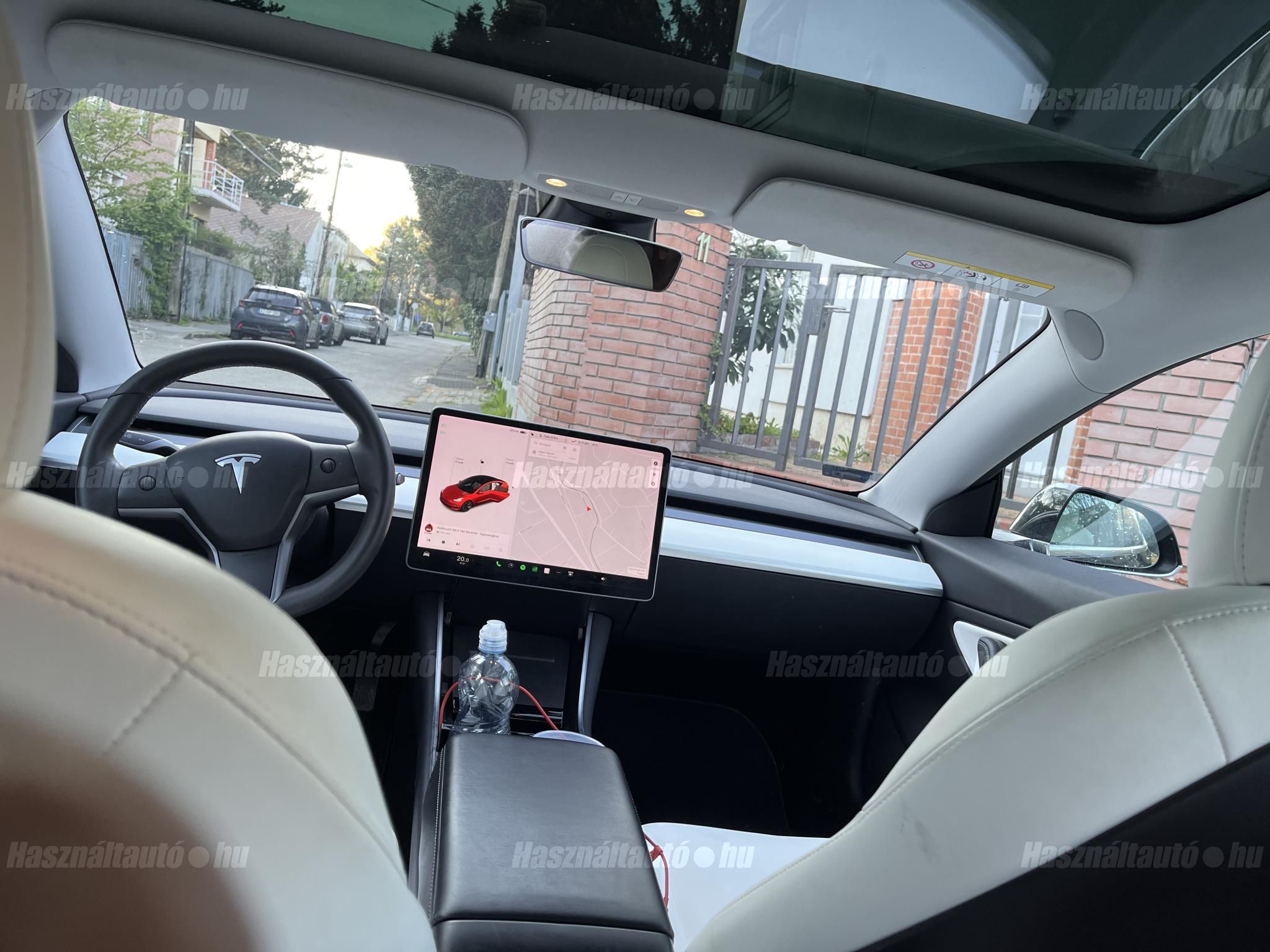 TESLA MODEL 3 2019/8 - 1