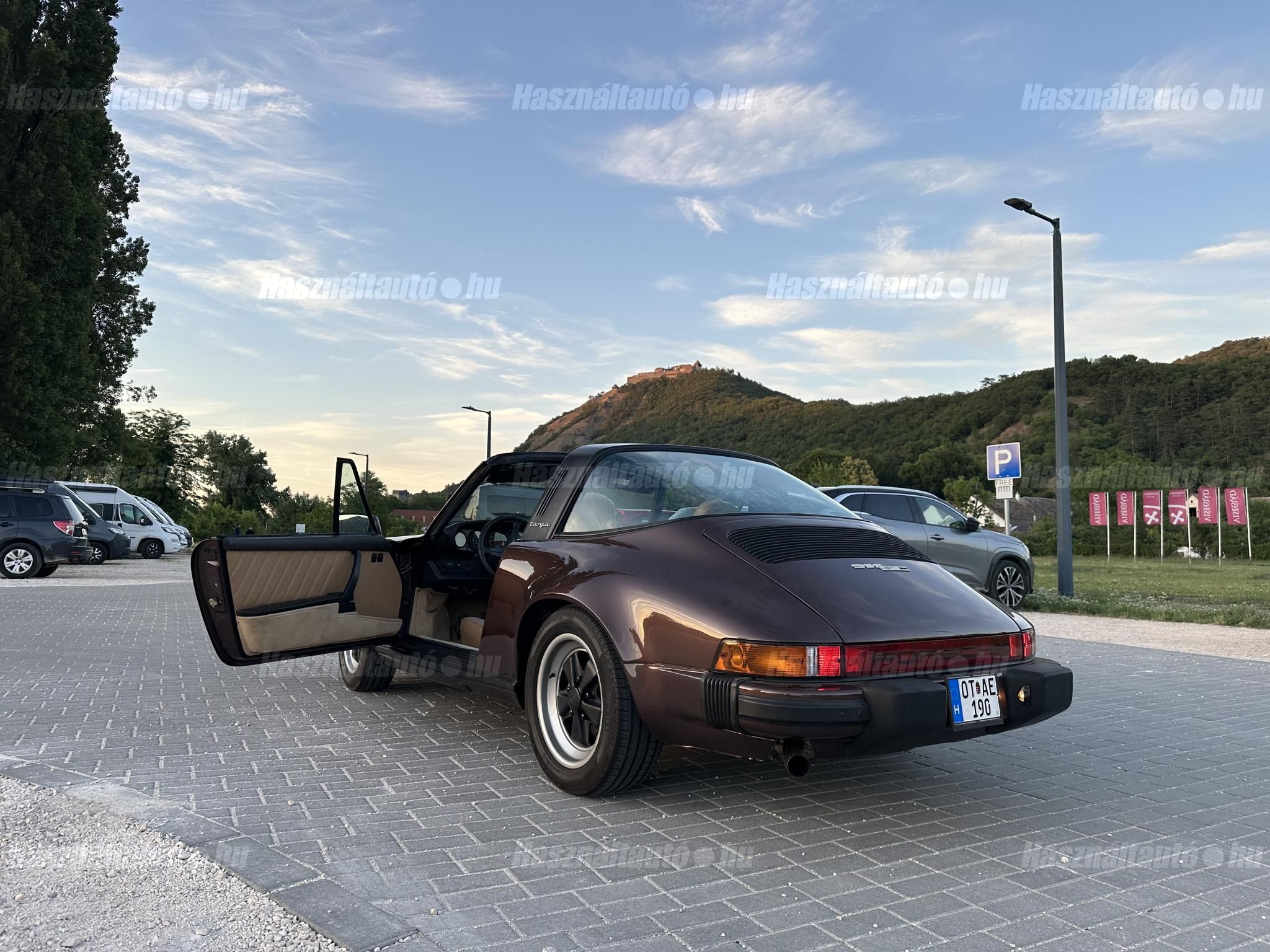 PORSCHE 911 1982/12 - 1