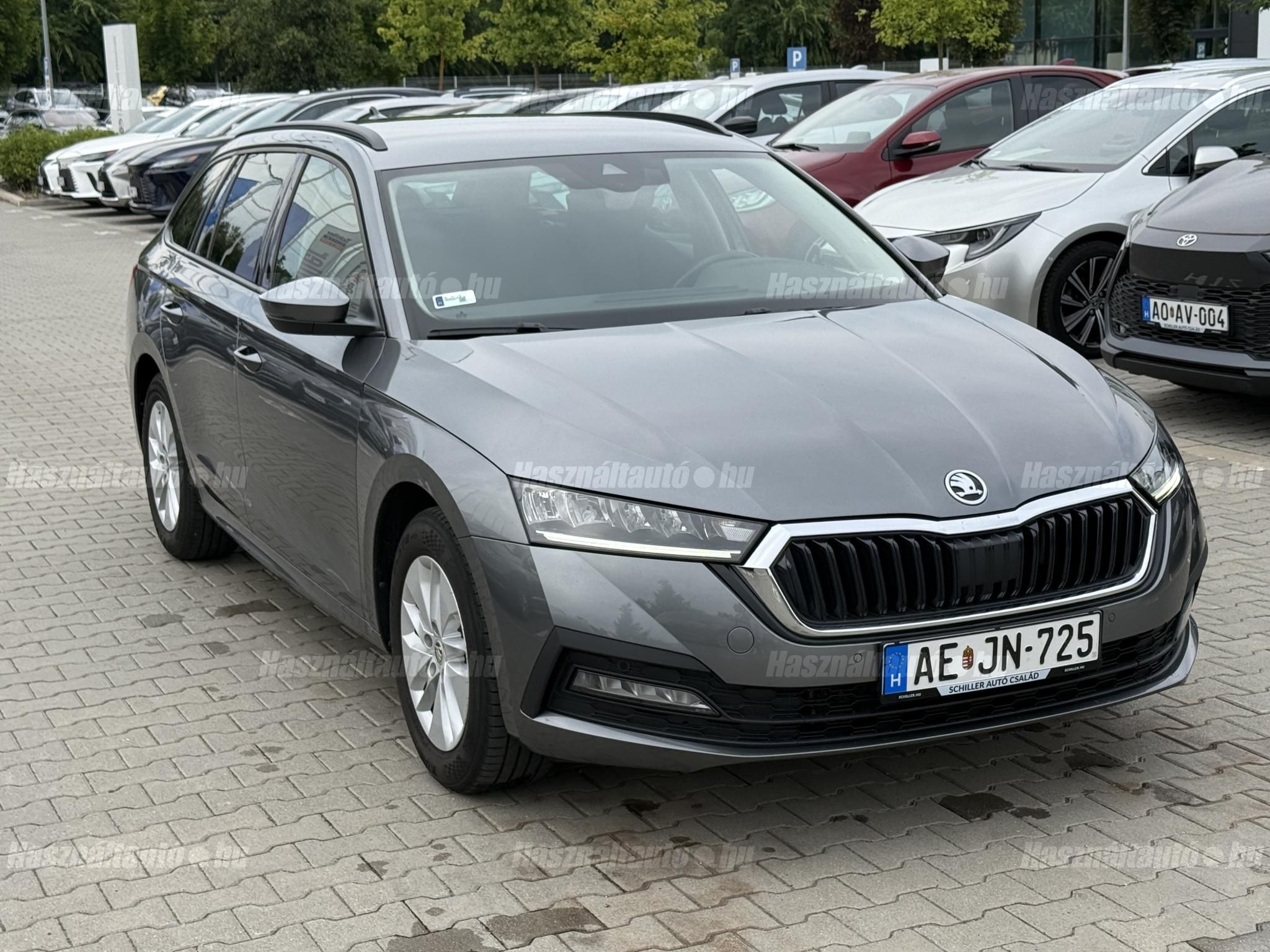 SKODA OCTAVIA 2023/12 - 1