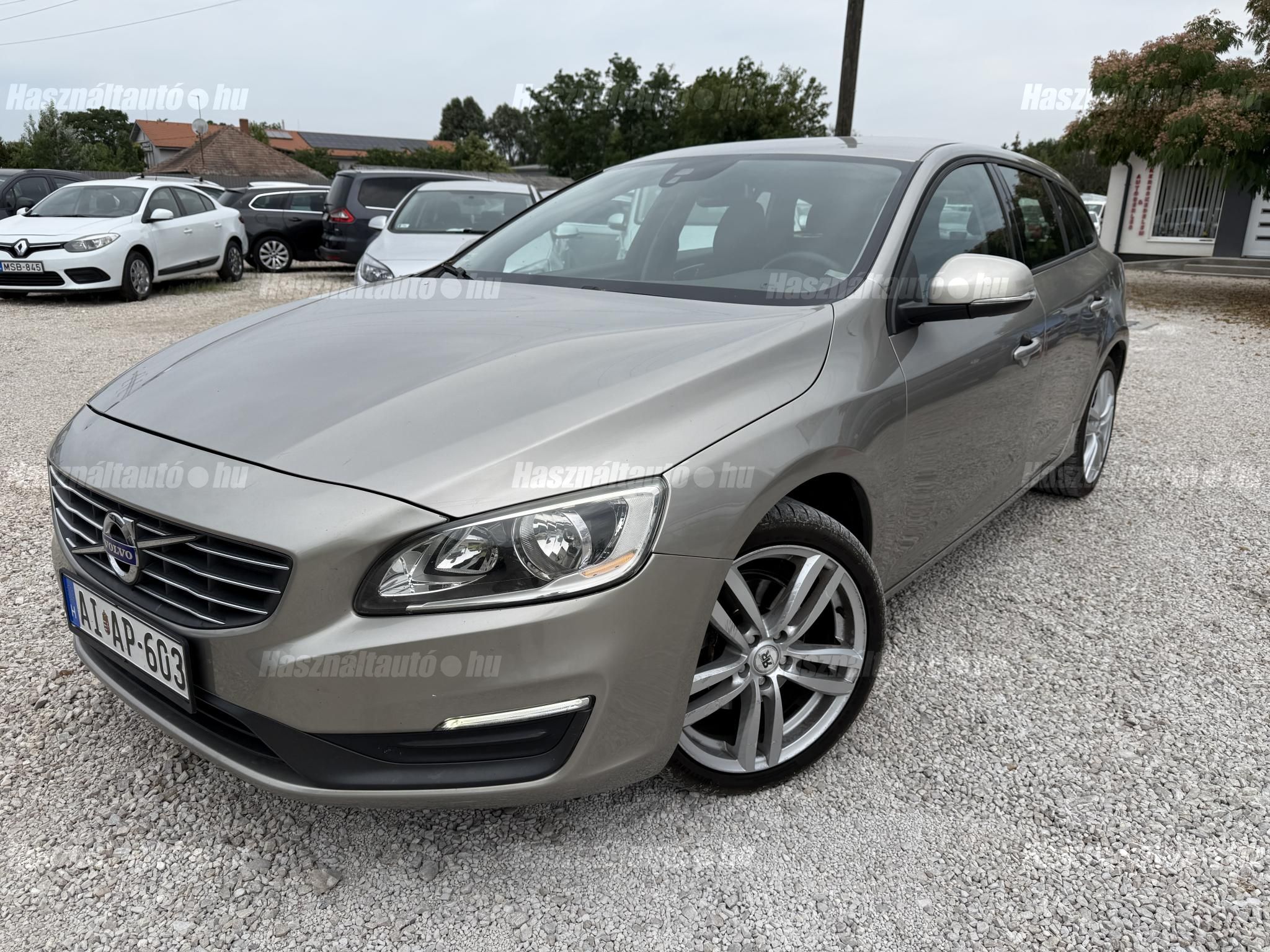 VOLVO V60 2014/2 - 1