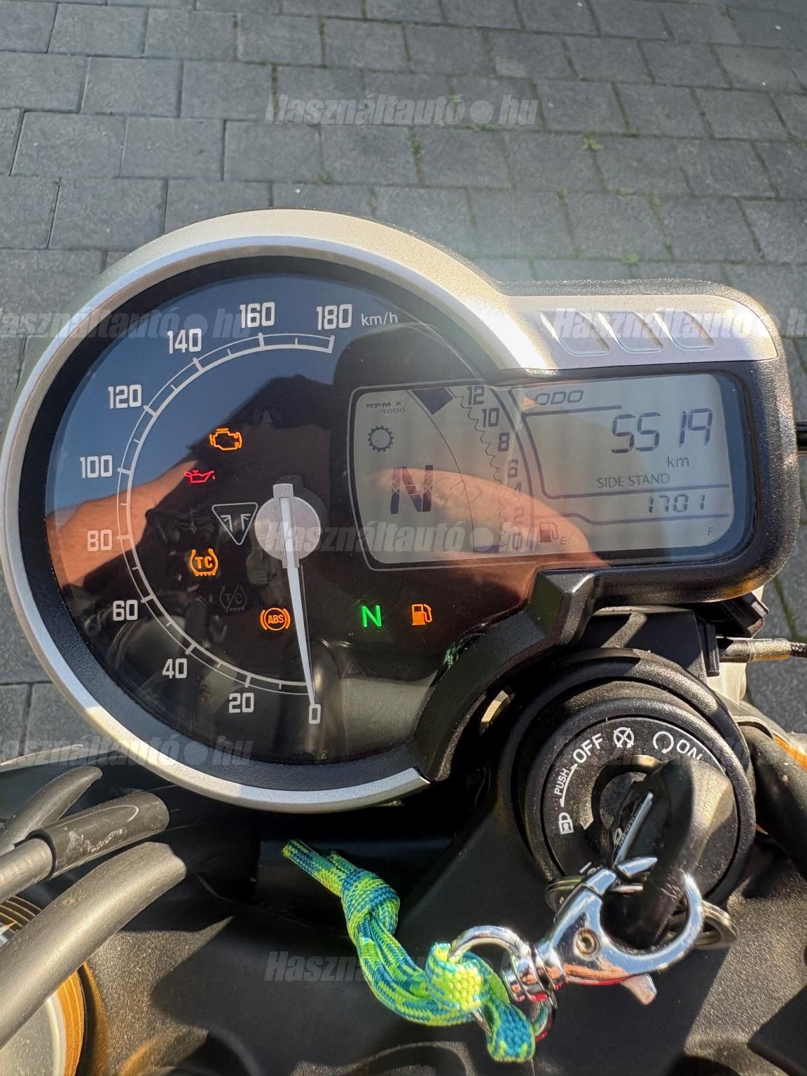 TRIUMPH SPEED 400 2024 - 1