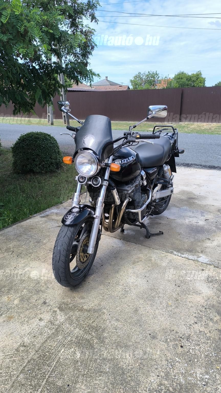 SUZUKI GSX 750 E 2000/5 - 1