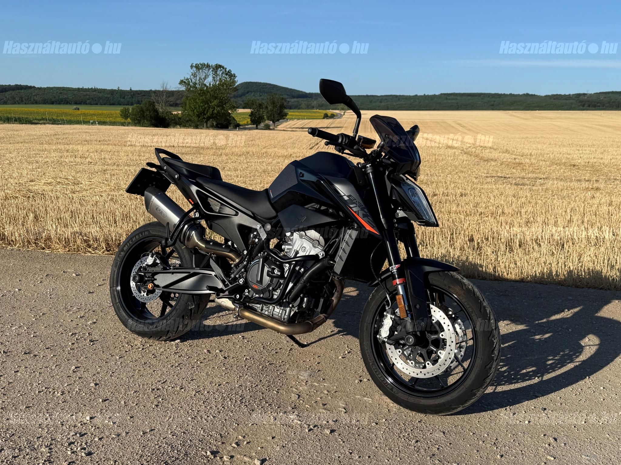 KTM 890 DUKE 2021/11 - 1