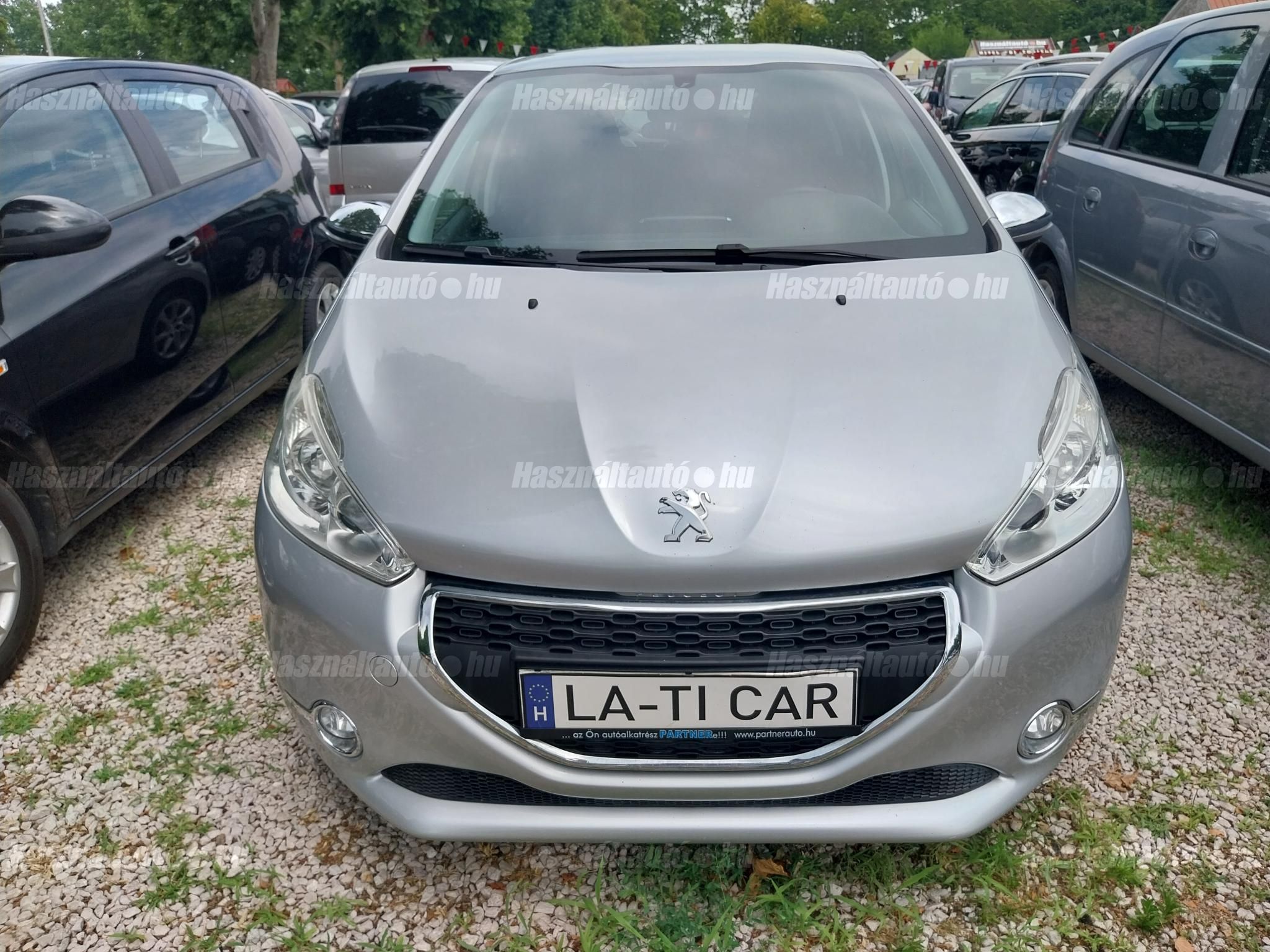 PEUGEOT 208 2014/12 - 1