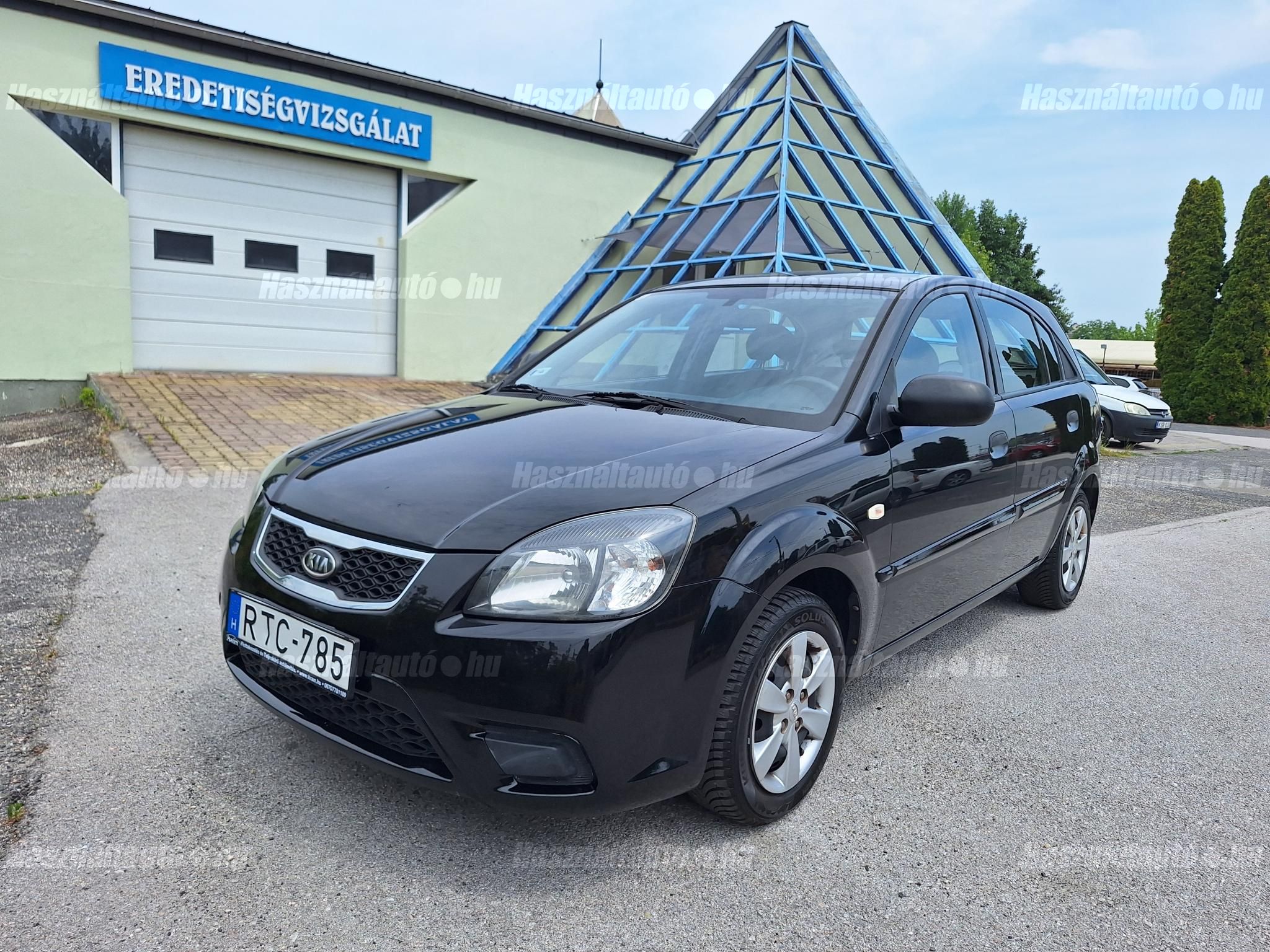 KIA RIO 2011/7 - 1
