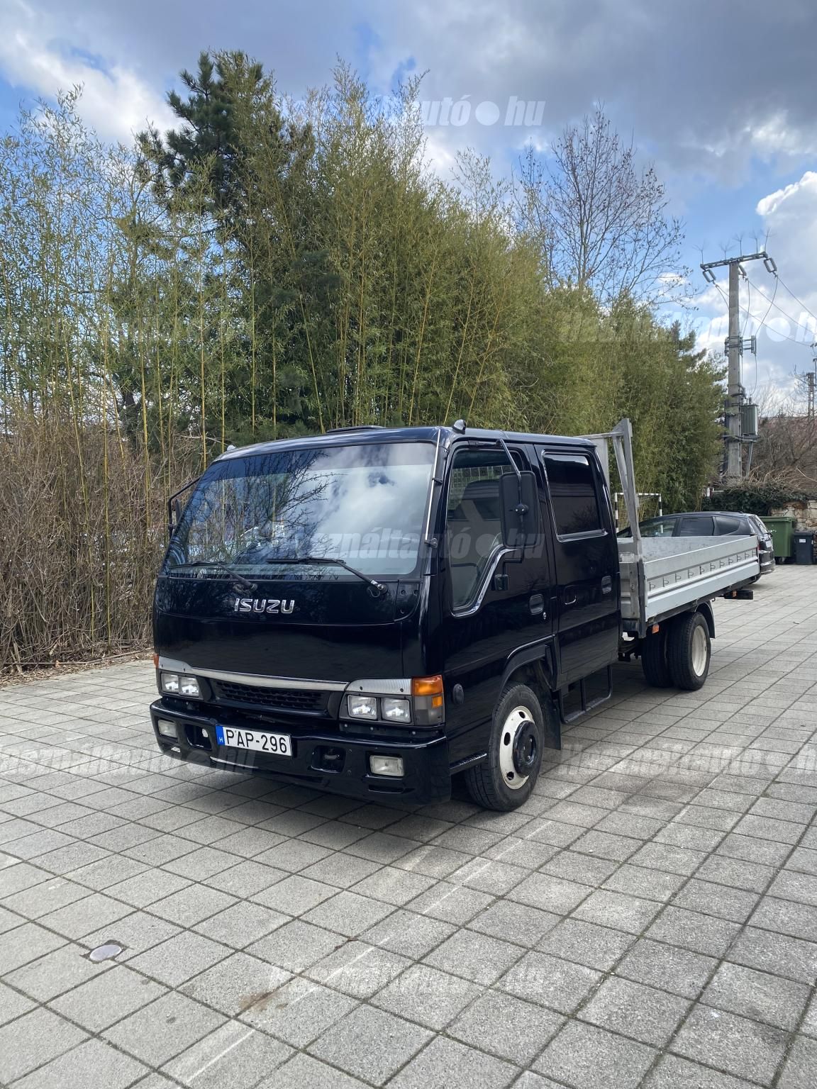 ISUZU N-SZÉRIA 2004/4 - 1