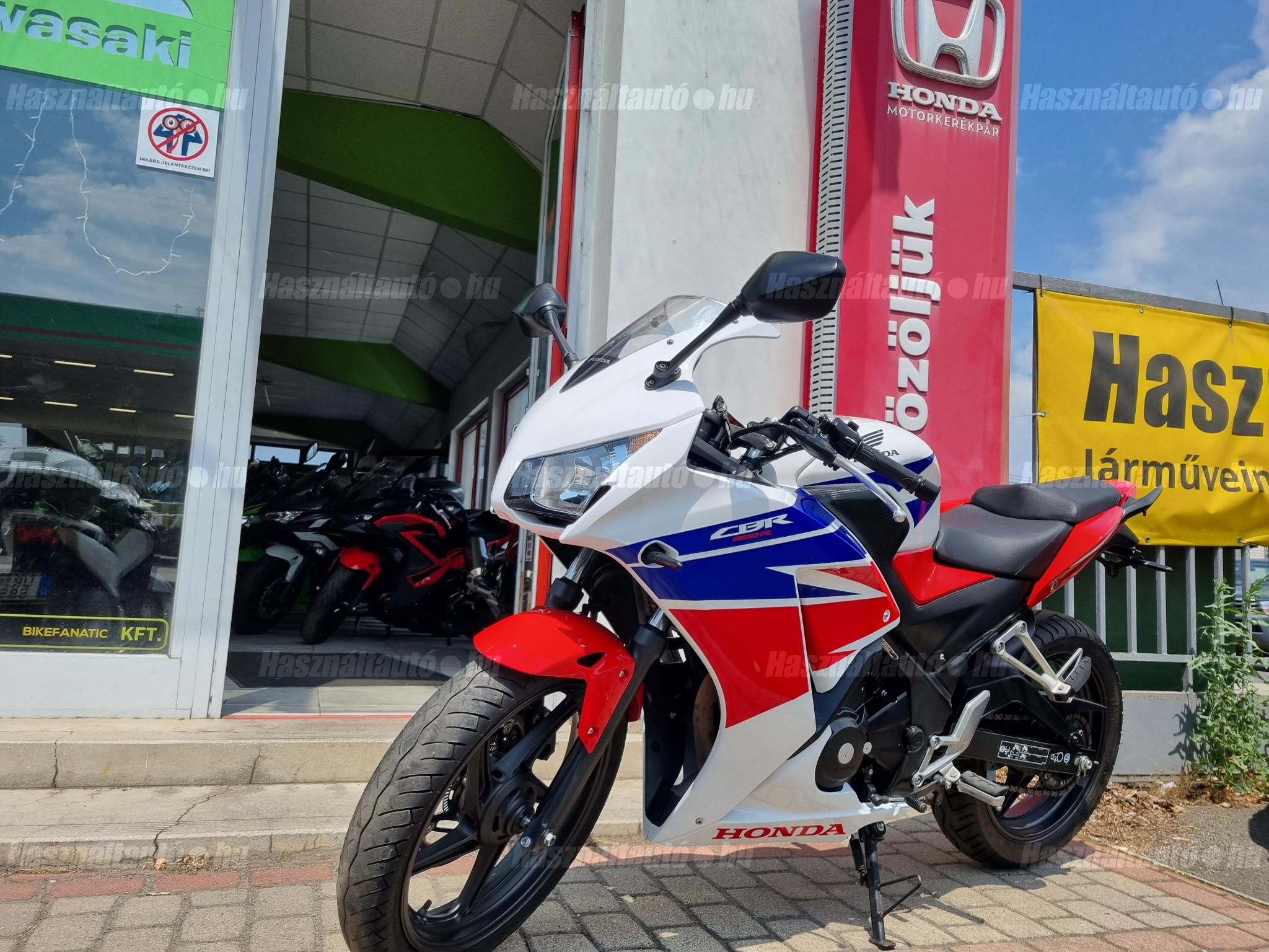 HONDA CBR 300 R 2015/2 - 1