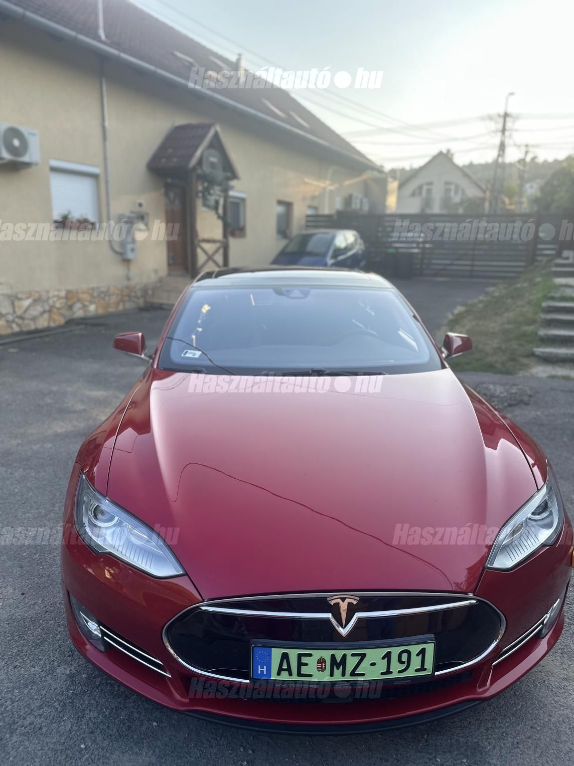 TESLA MODEL S 2016/4 - 1