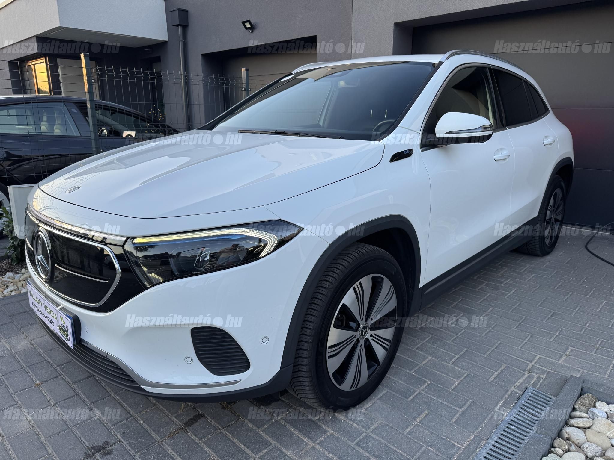 MERCEDES-BENZ EQA 2021/12 - 1