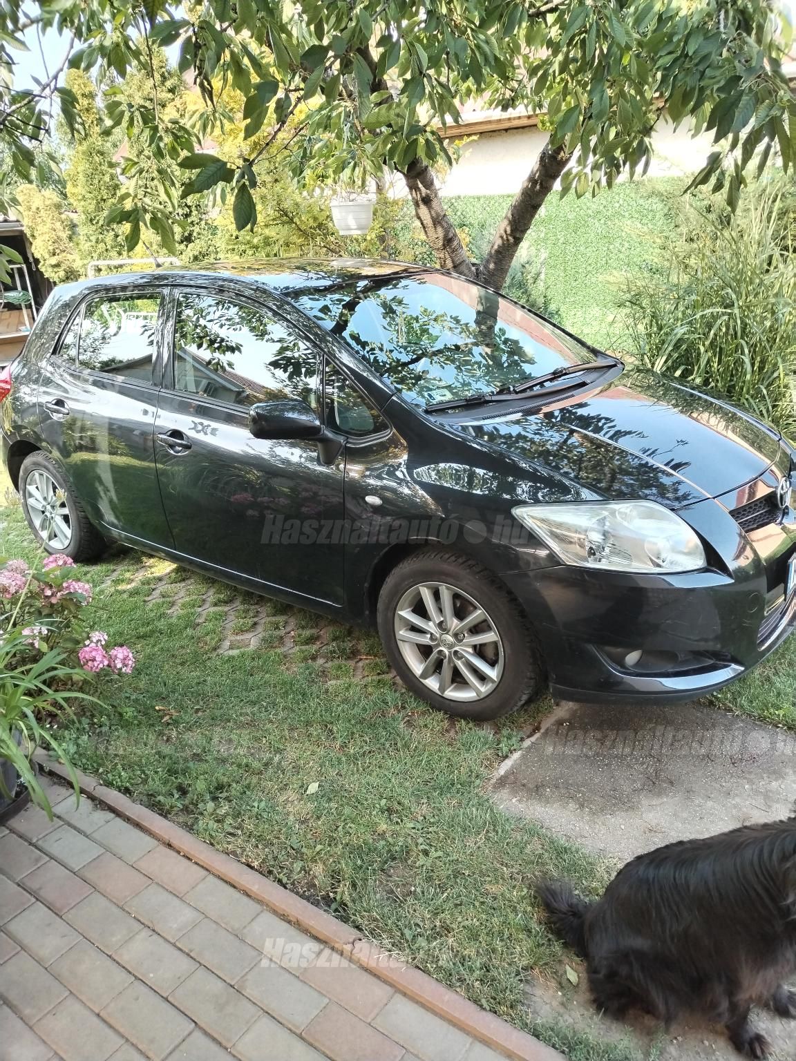 TOYOTA AURIS 2010/3 - 1