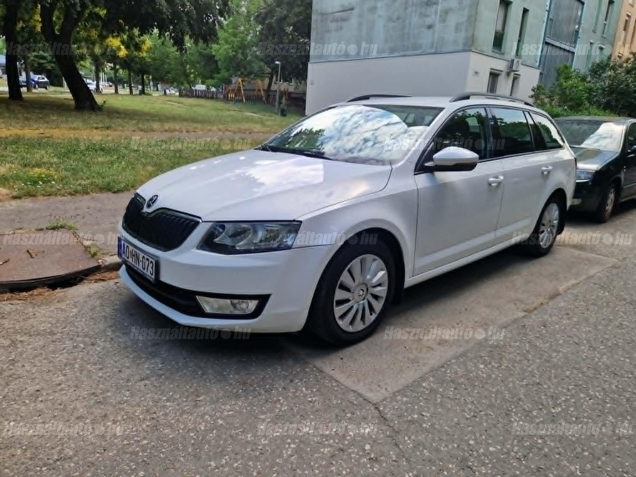 SKODA OCTAVIA 2015 - 1
