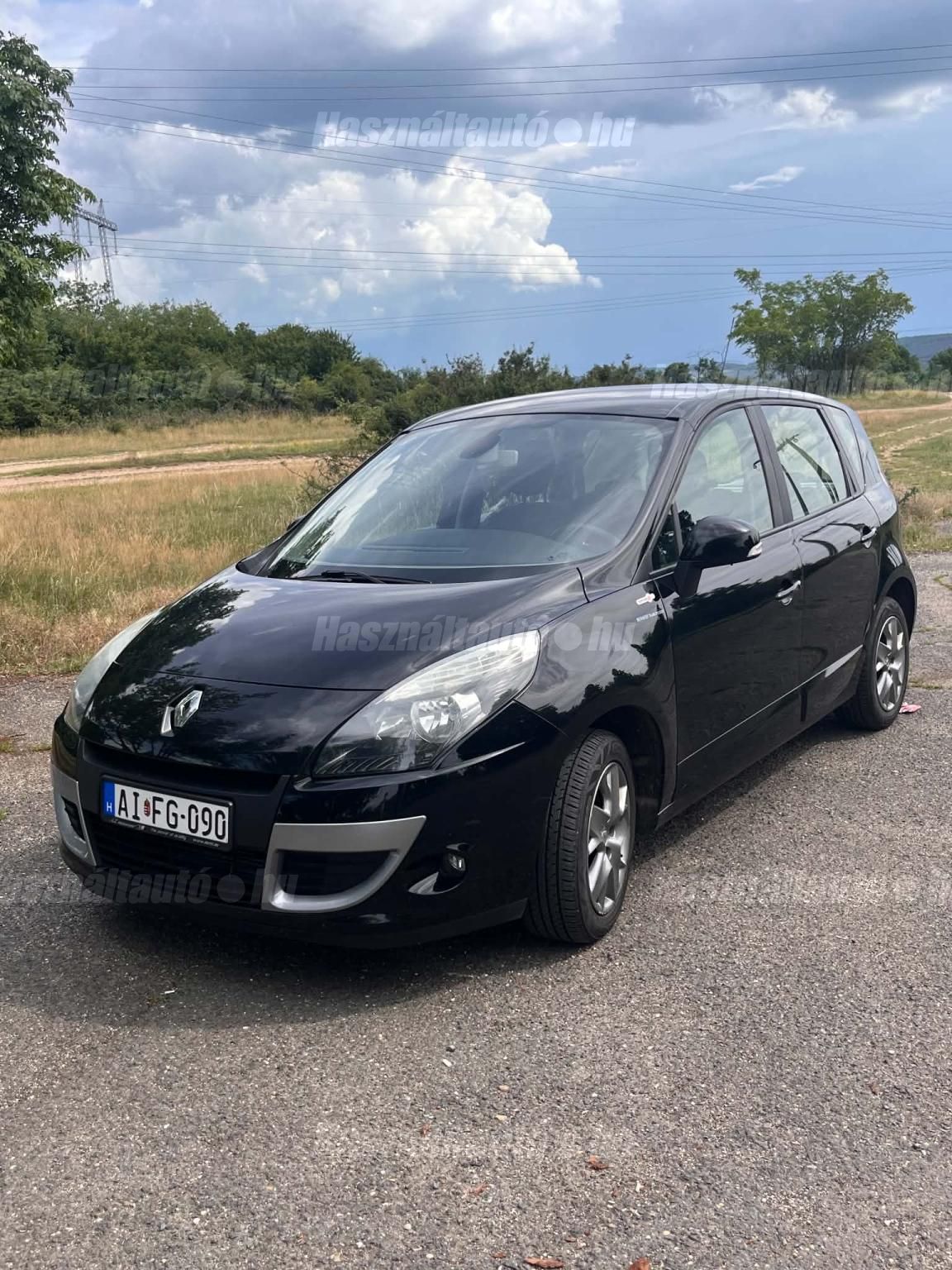 RENAULT SCENIC 2011 - 1