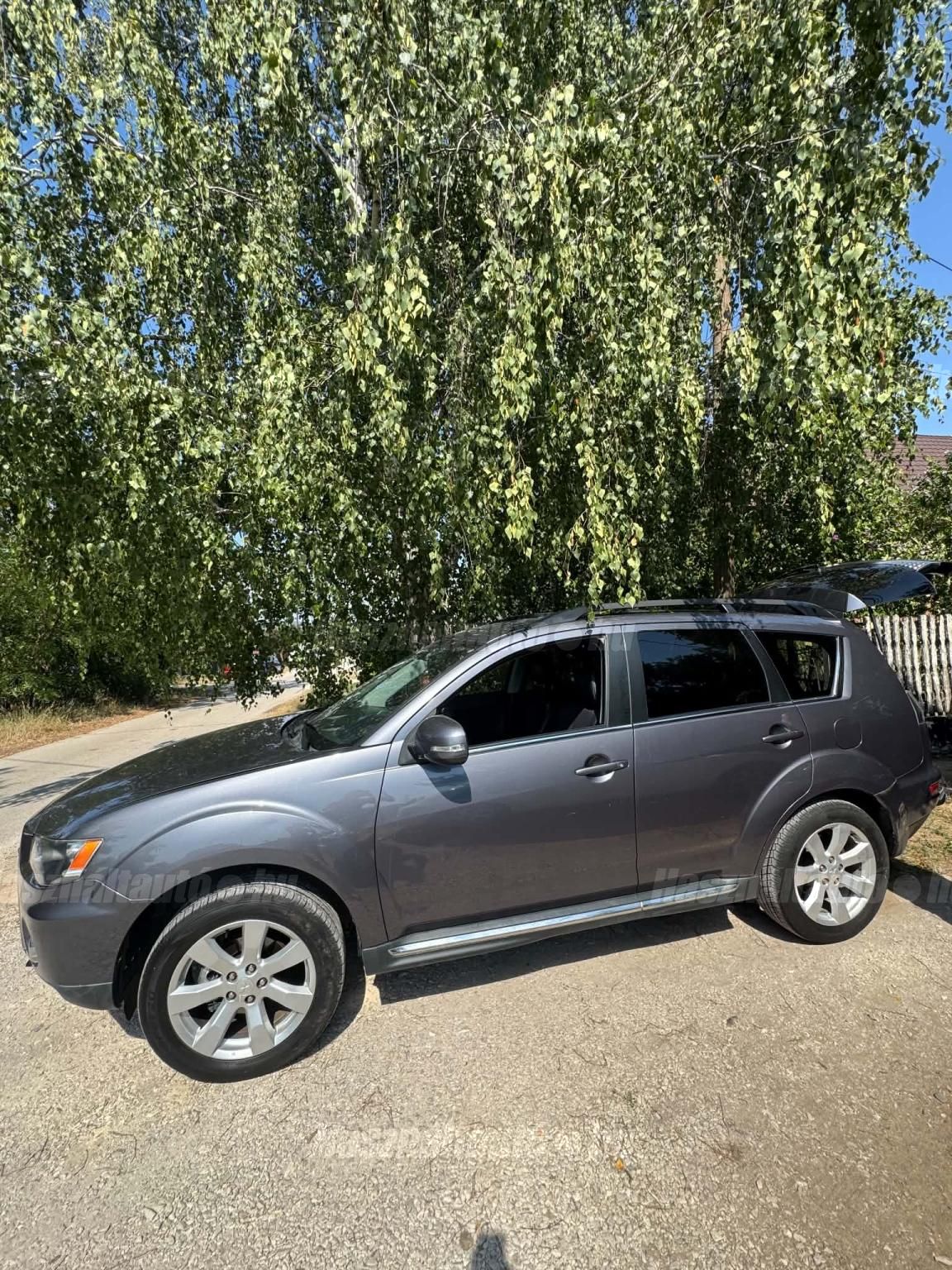 MITSUBISHI OUTLANDER 2010 - 1