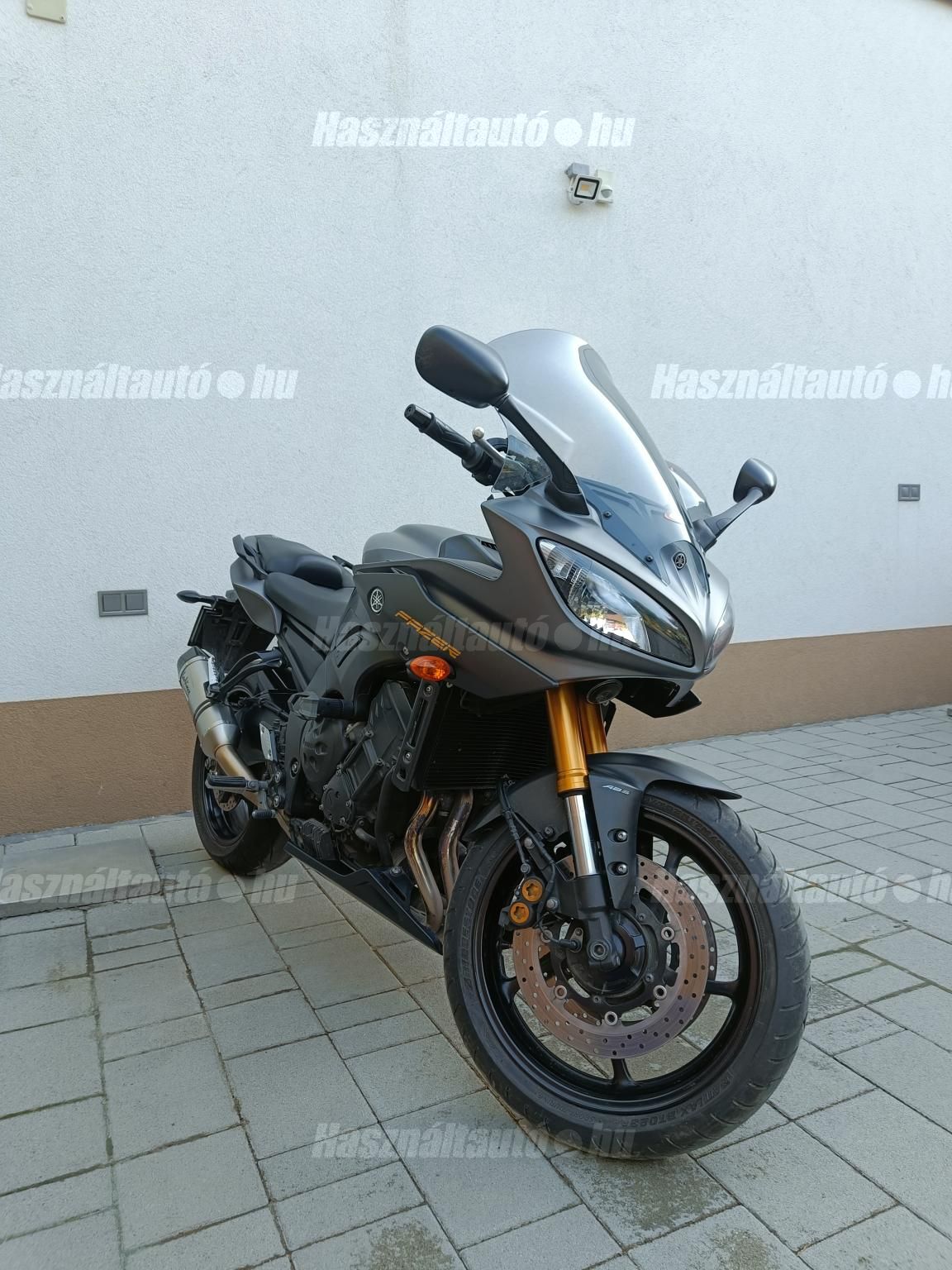 YAMAHA FZ8-S 2012/6 - 1