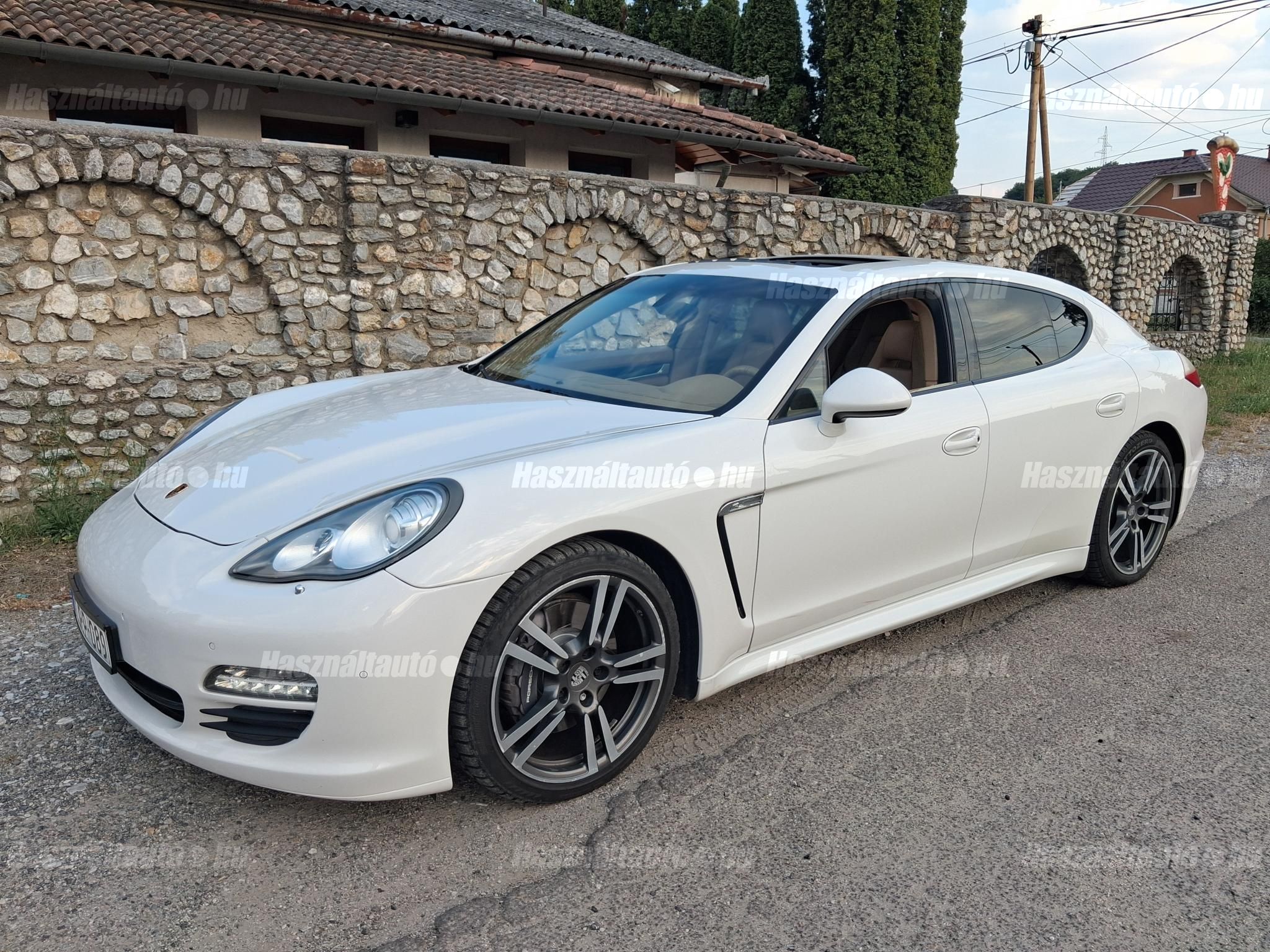 PORSCHE PANAMERA 2012/5 - 1