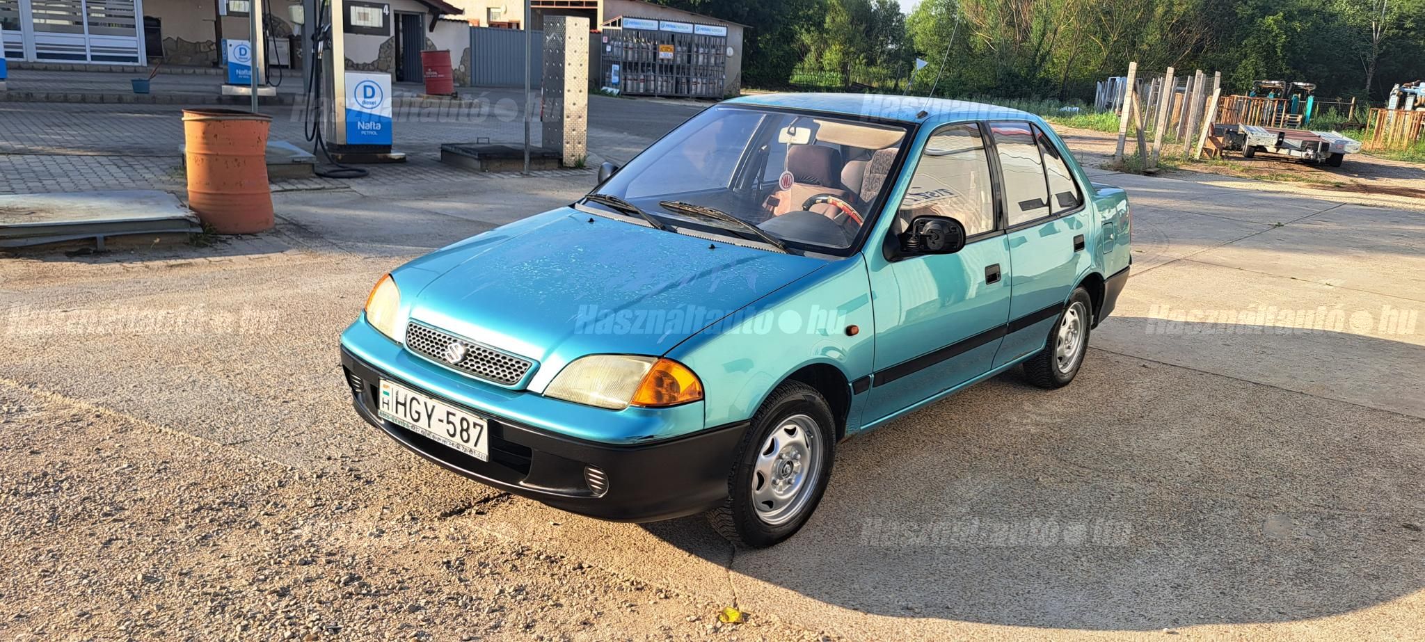 SUZUKI SWIFT 2000/6 - 1