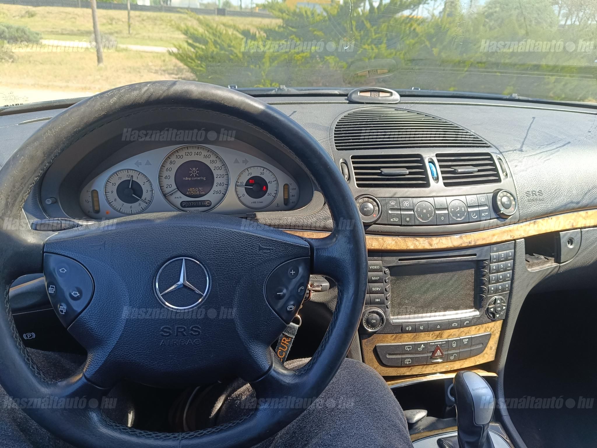 MERCEDES-BENZ E 220 2004/12 - 1