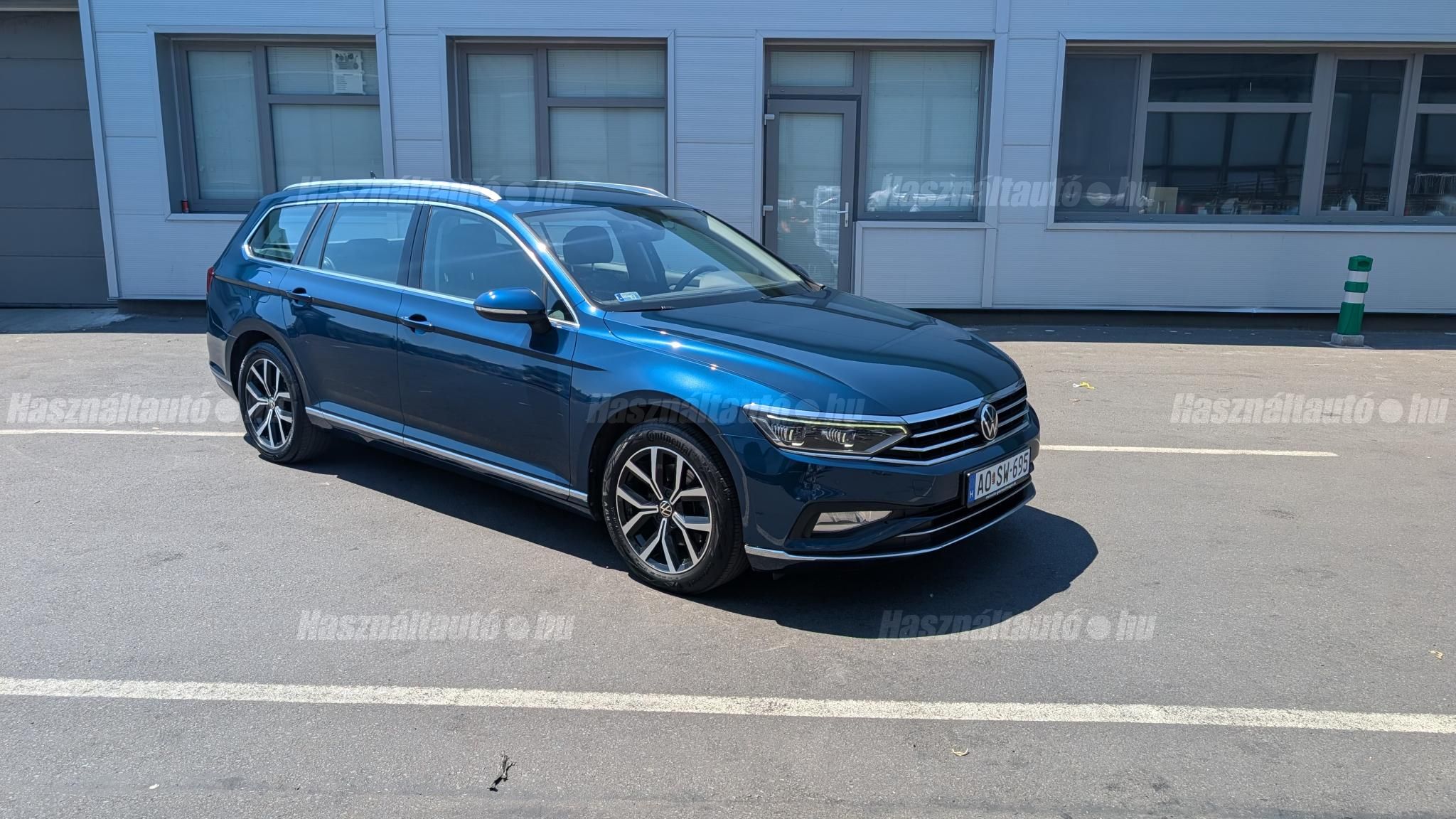 VOLKSWAGEN PASSAT VIII 2021 - 1
