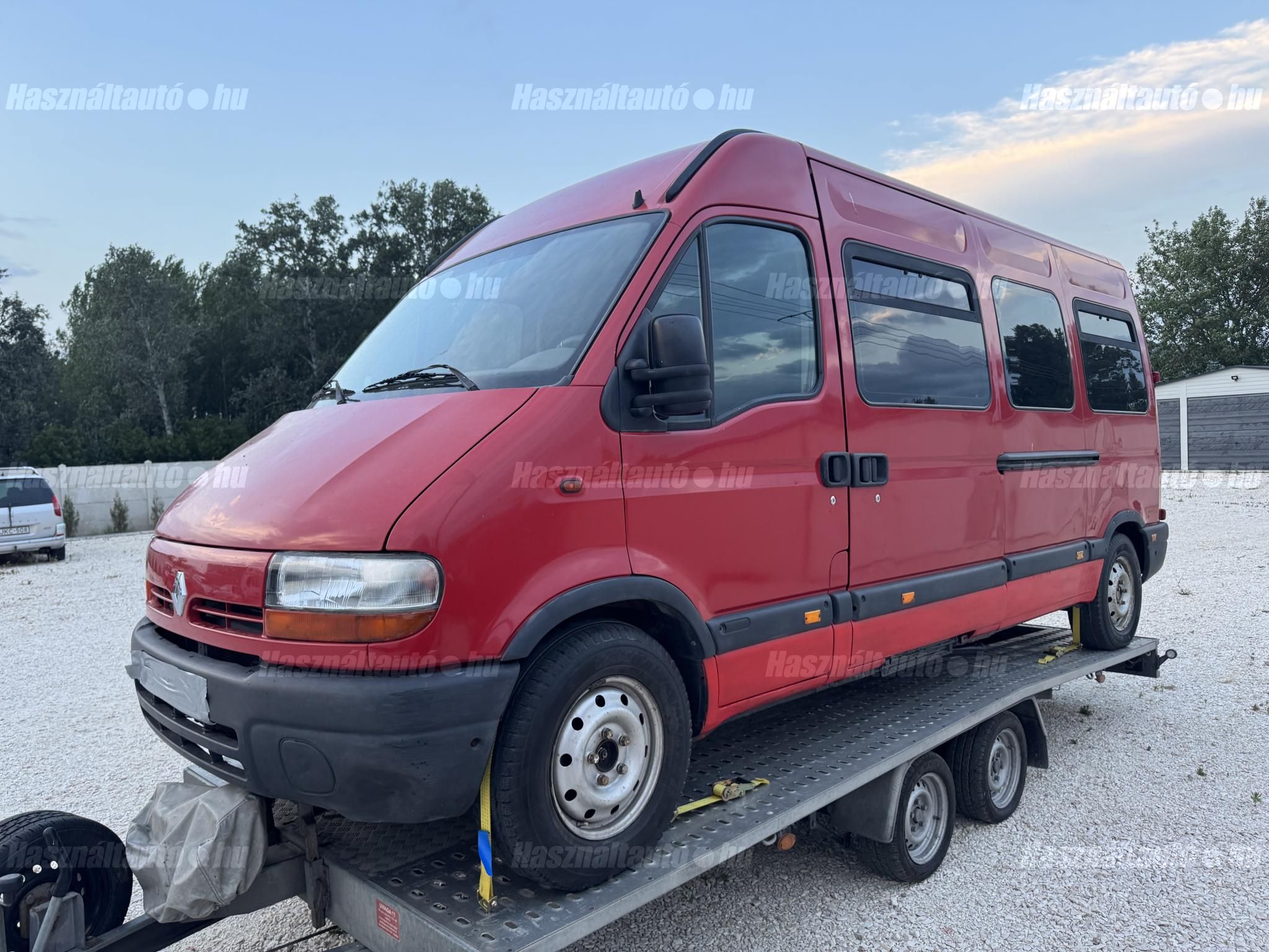 RENAULT 2001/5 - 1