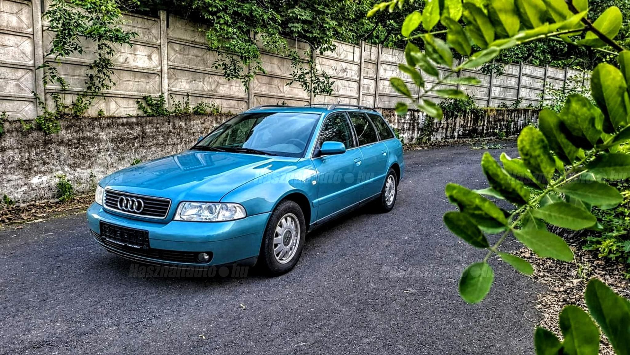 AUDI A4 2000/12 - 1