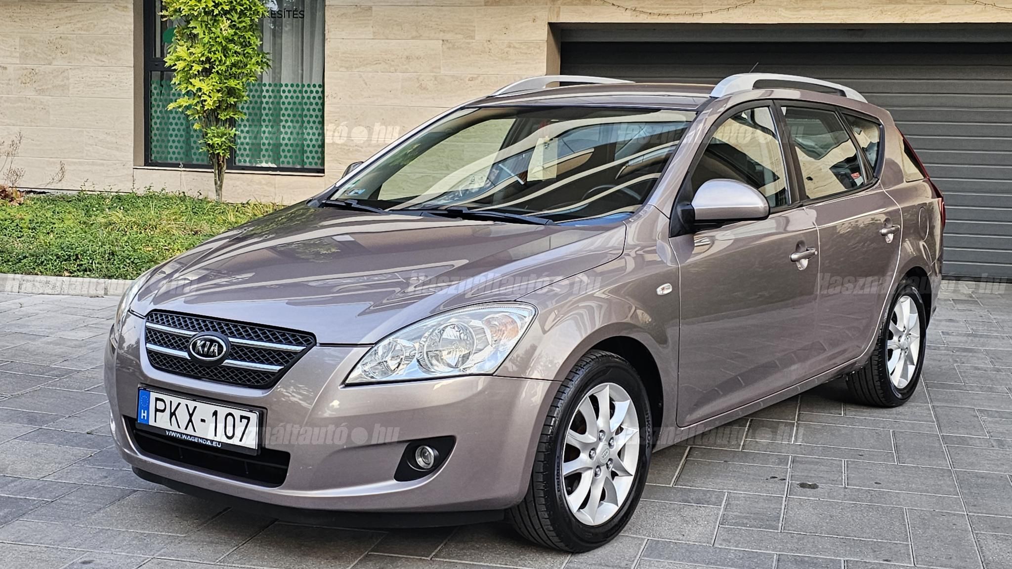 KIA CEE'D 2008/5 - 1