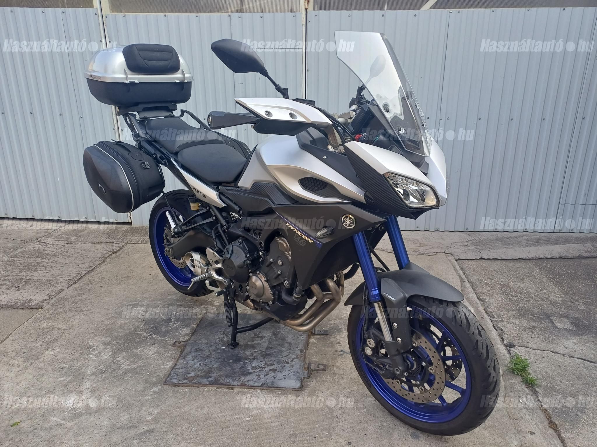 YAMAHA MT-09 TRACER 2015/6 - 1